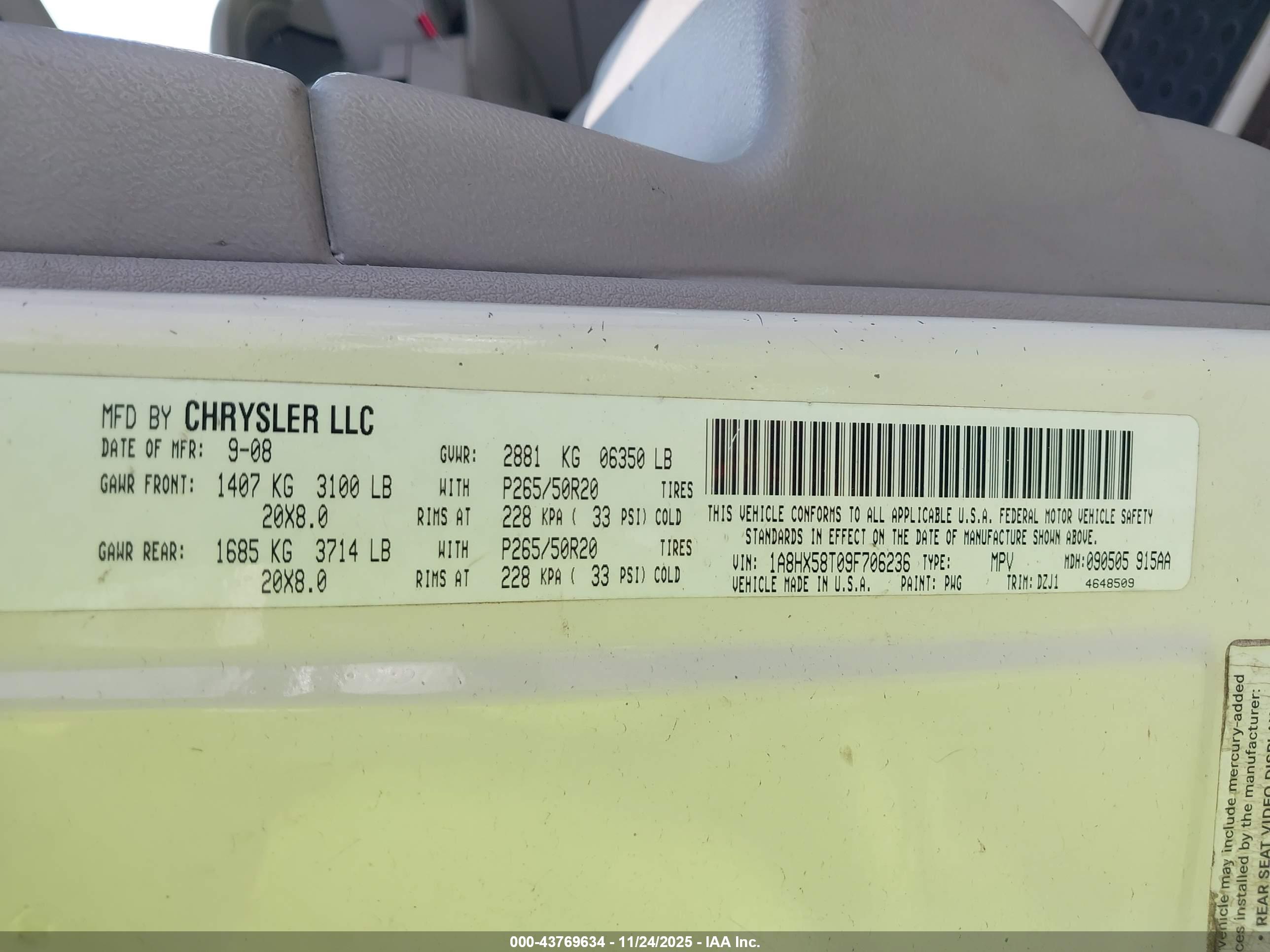 CHRYSLER ASPEN image 9