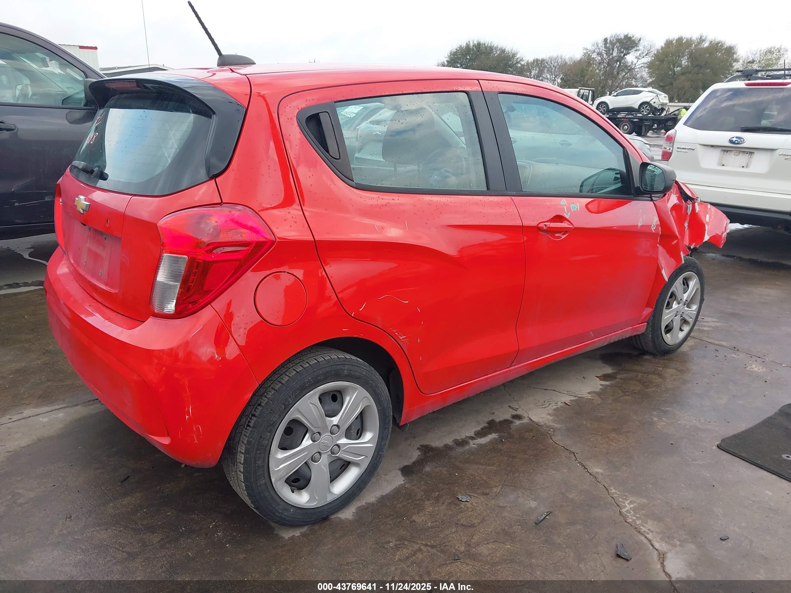 CHEVROLET SPARK image 4