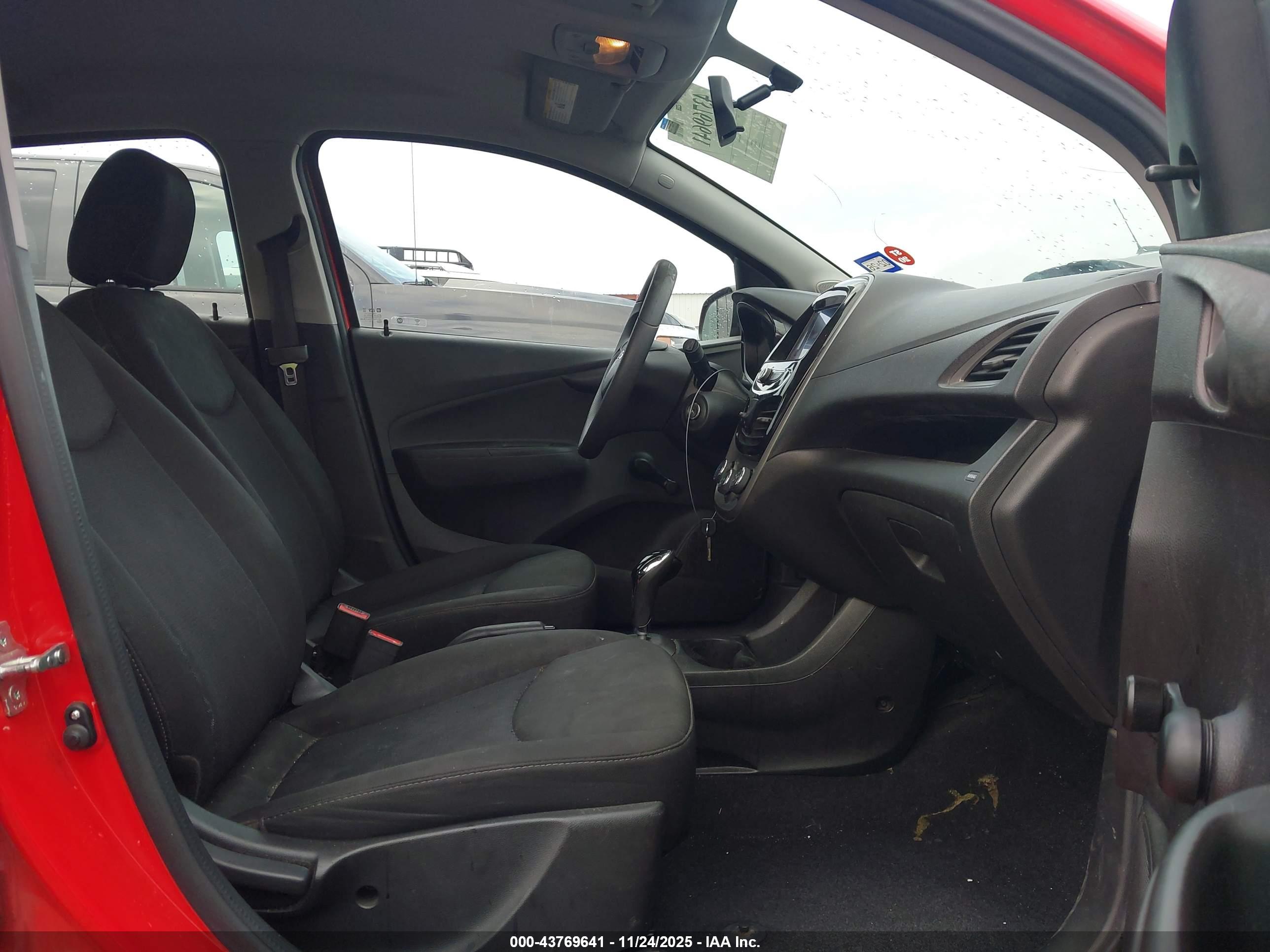 CHEVROLET SPARK image 5