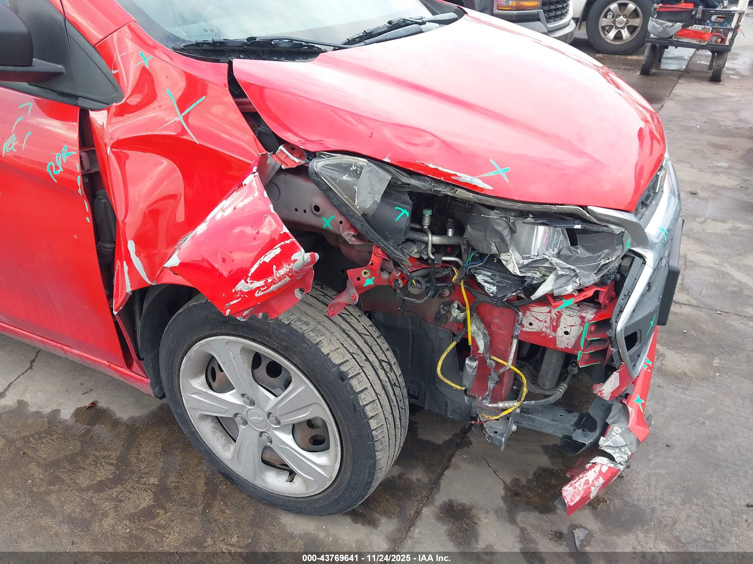 CHEVROLET SPARK image 6