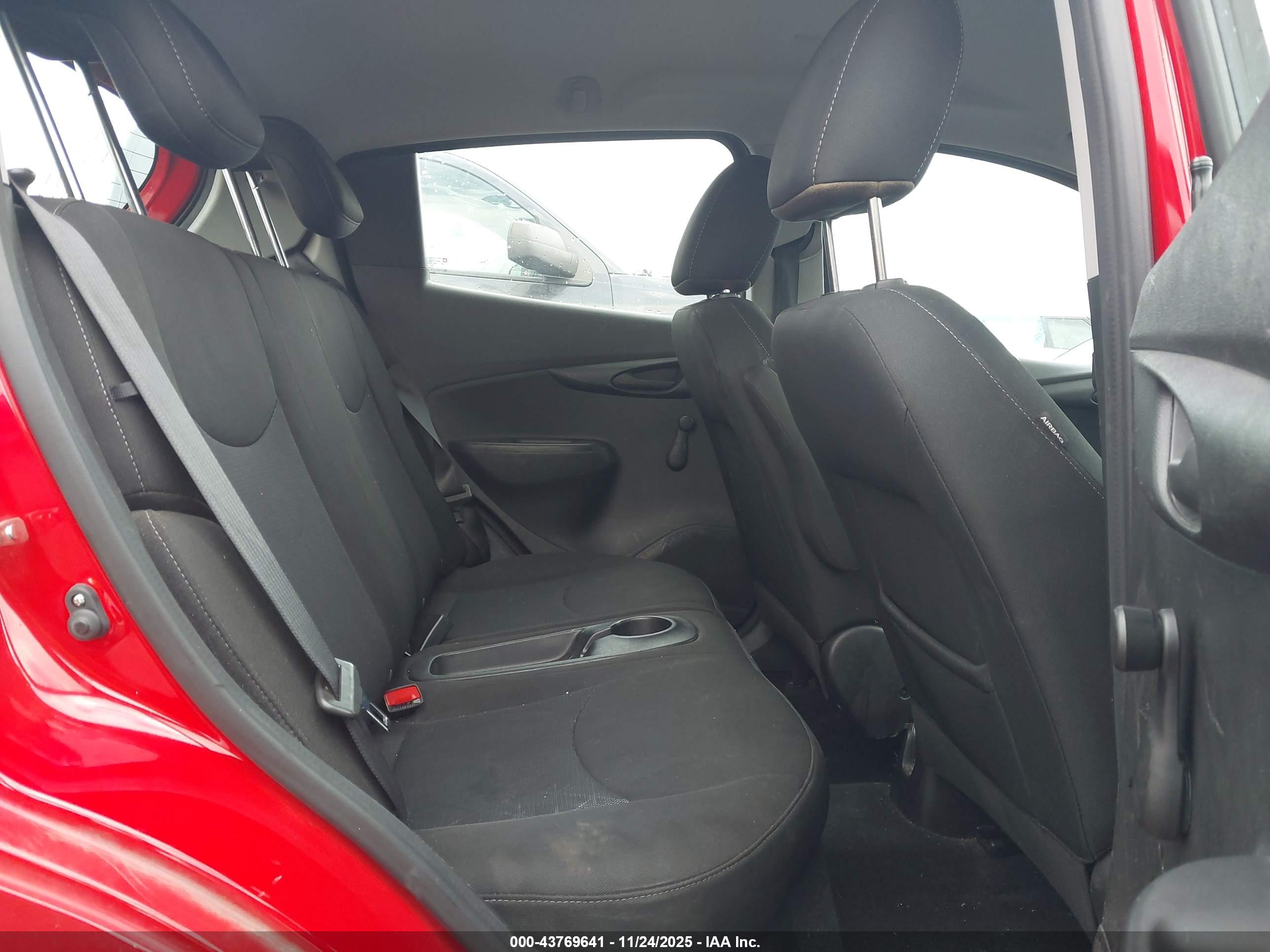 CHEVROLET SPARK image 8