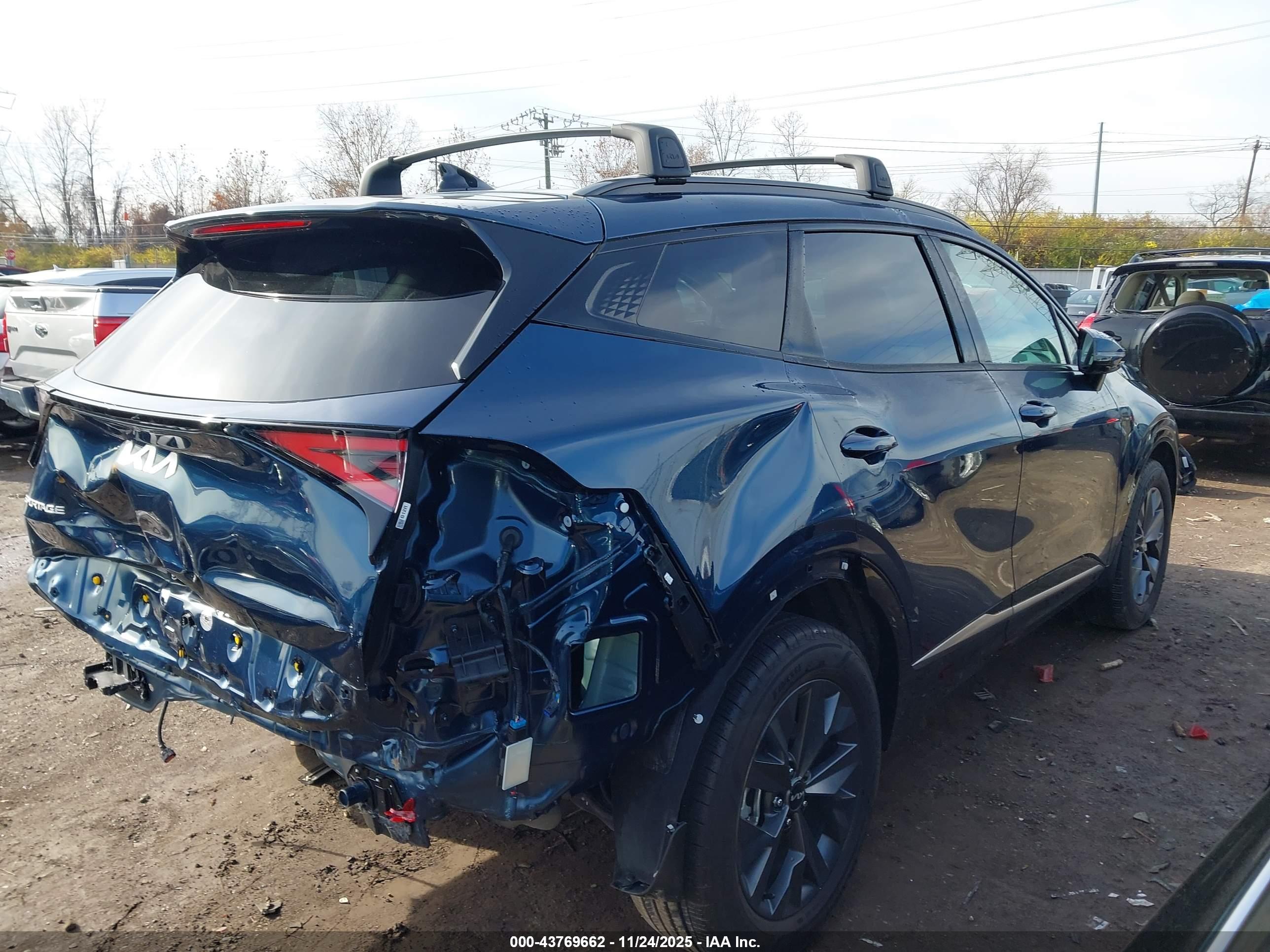KIA SPORTAGE image 4