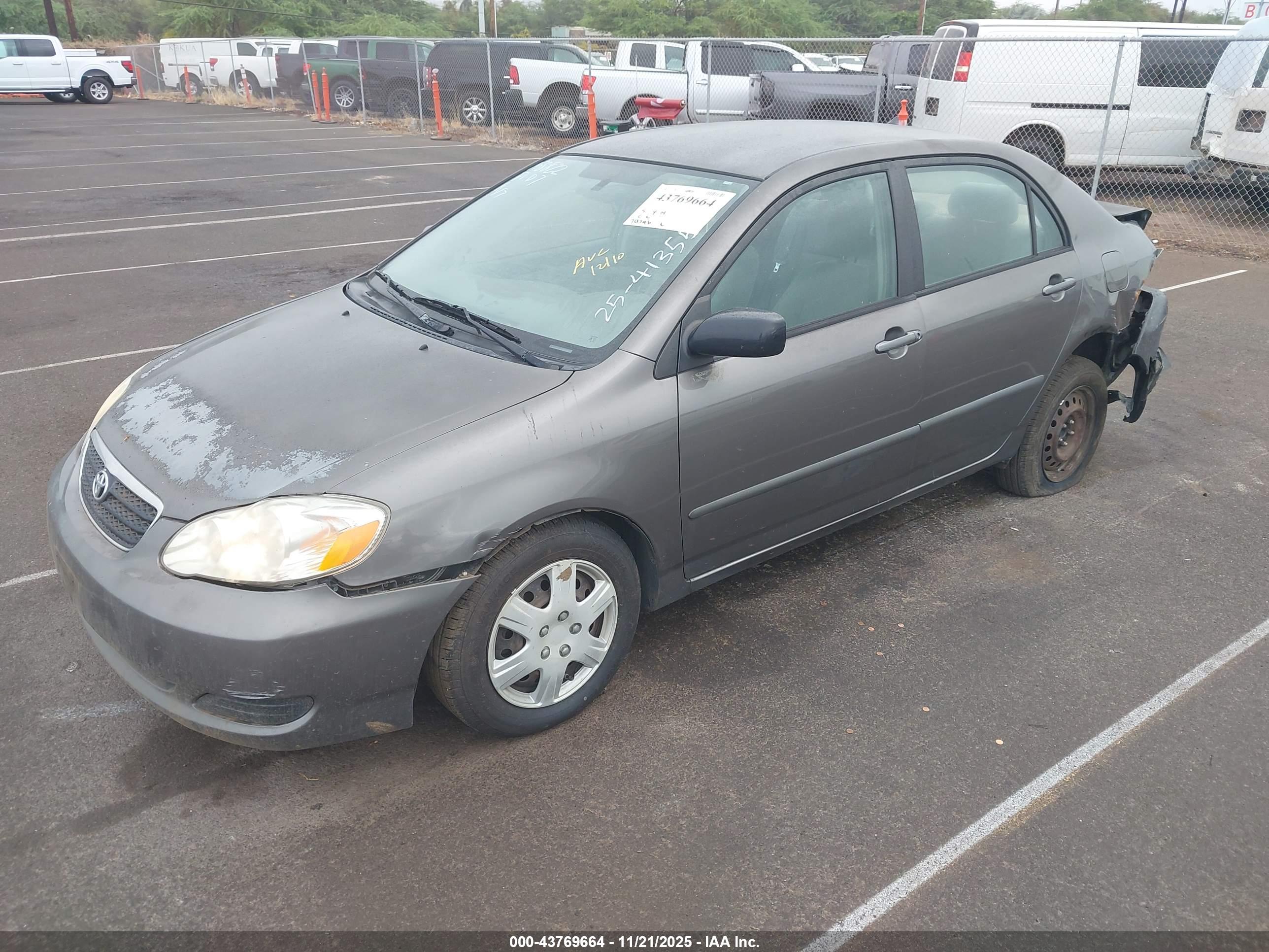 TOYOTA COROLLA image 2