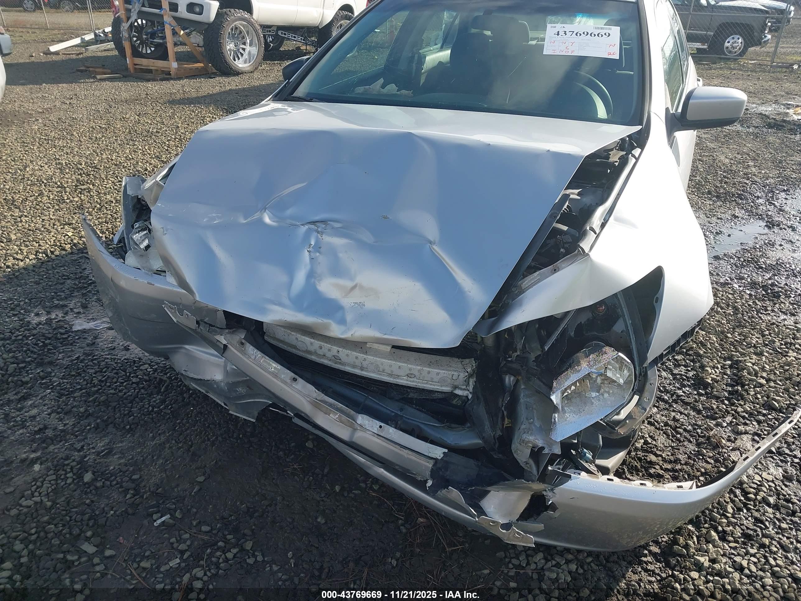 HONDA ACCORD image 6