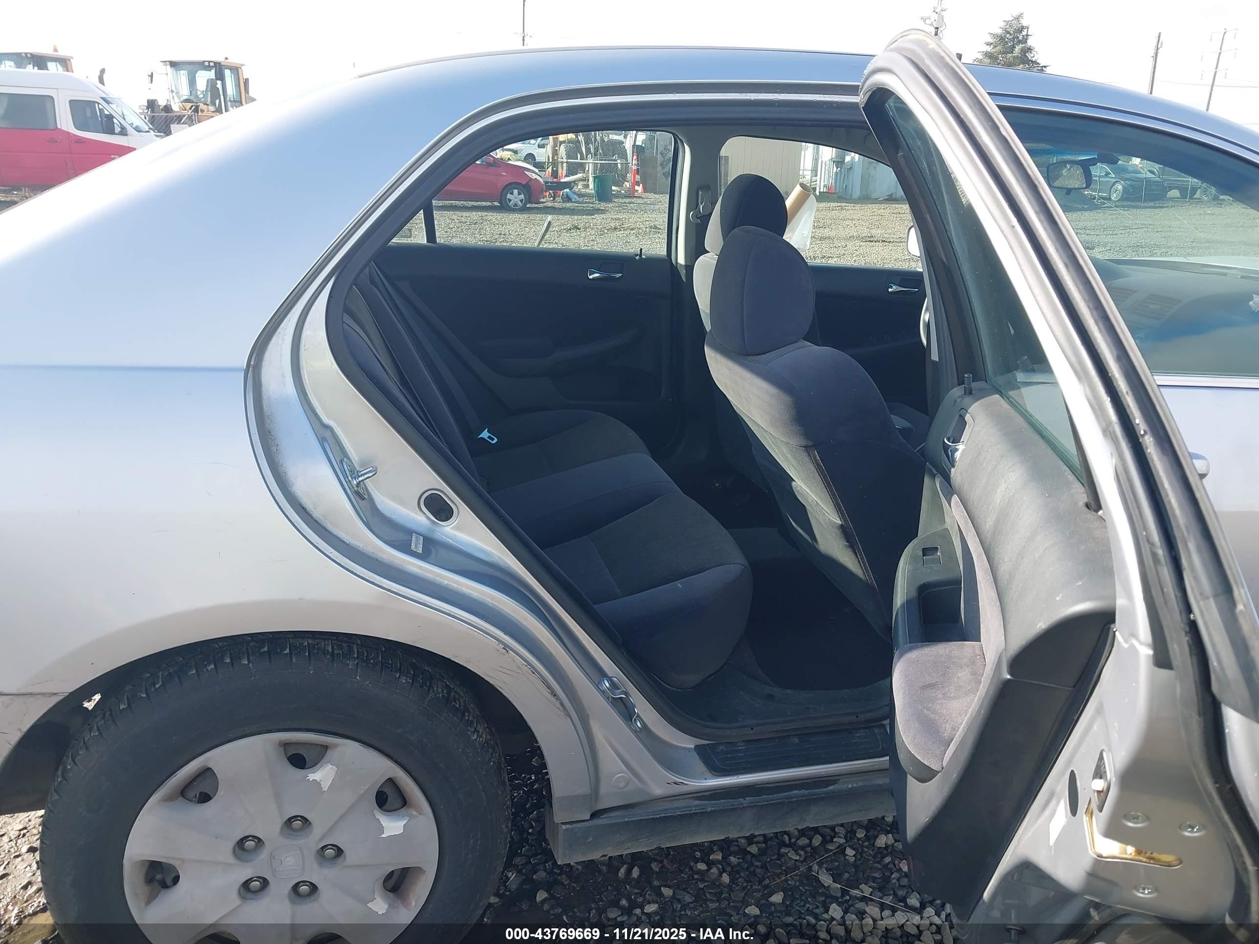 HONDA ACCORD image 8