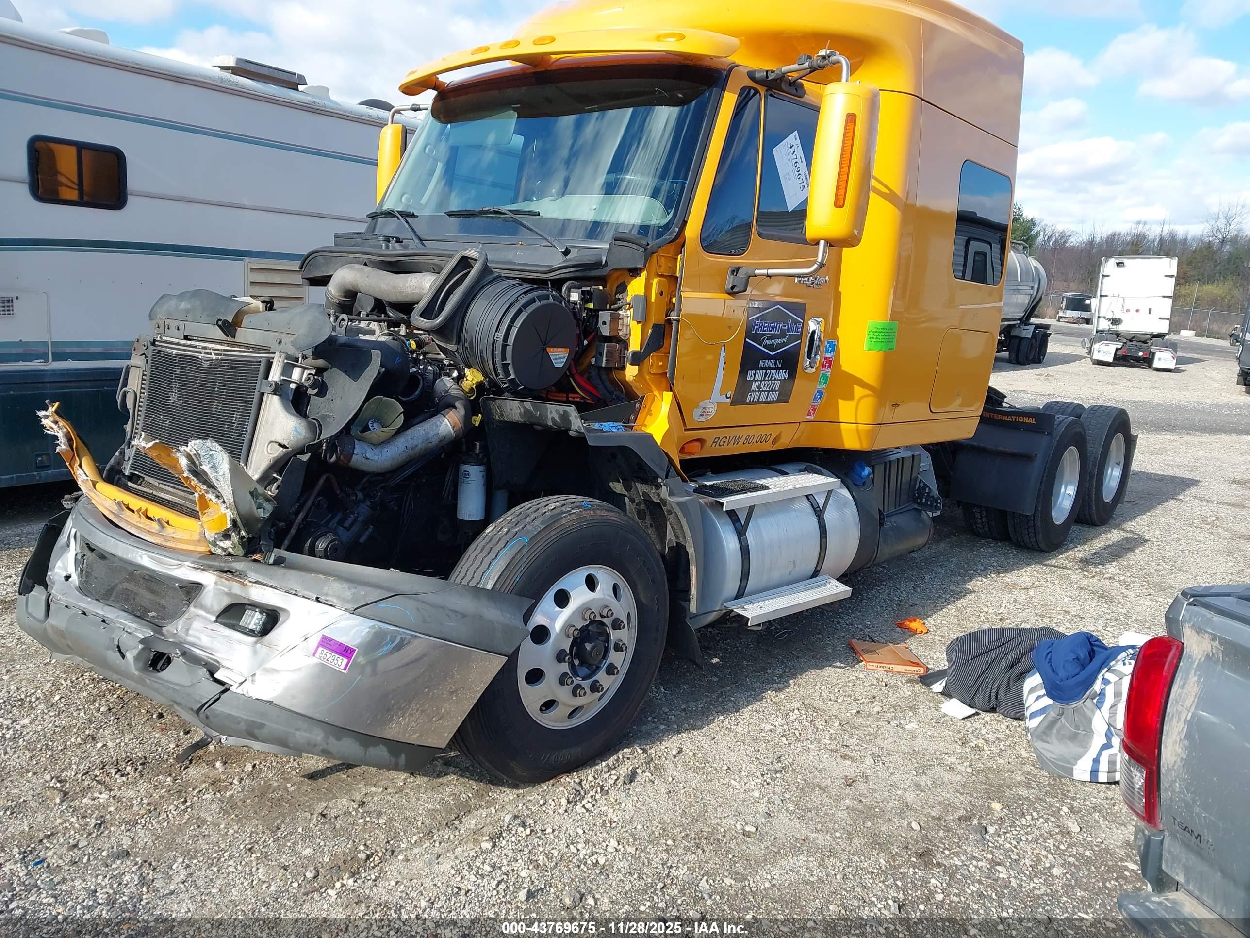 INTERNATIONAL PROSTAR image 2