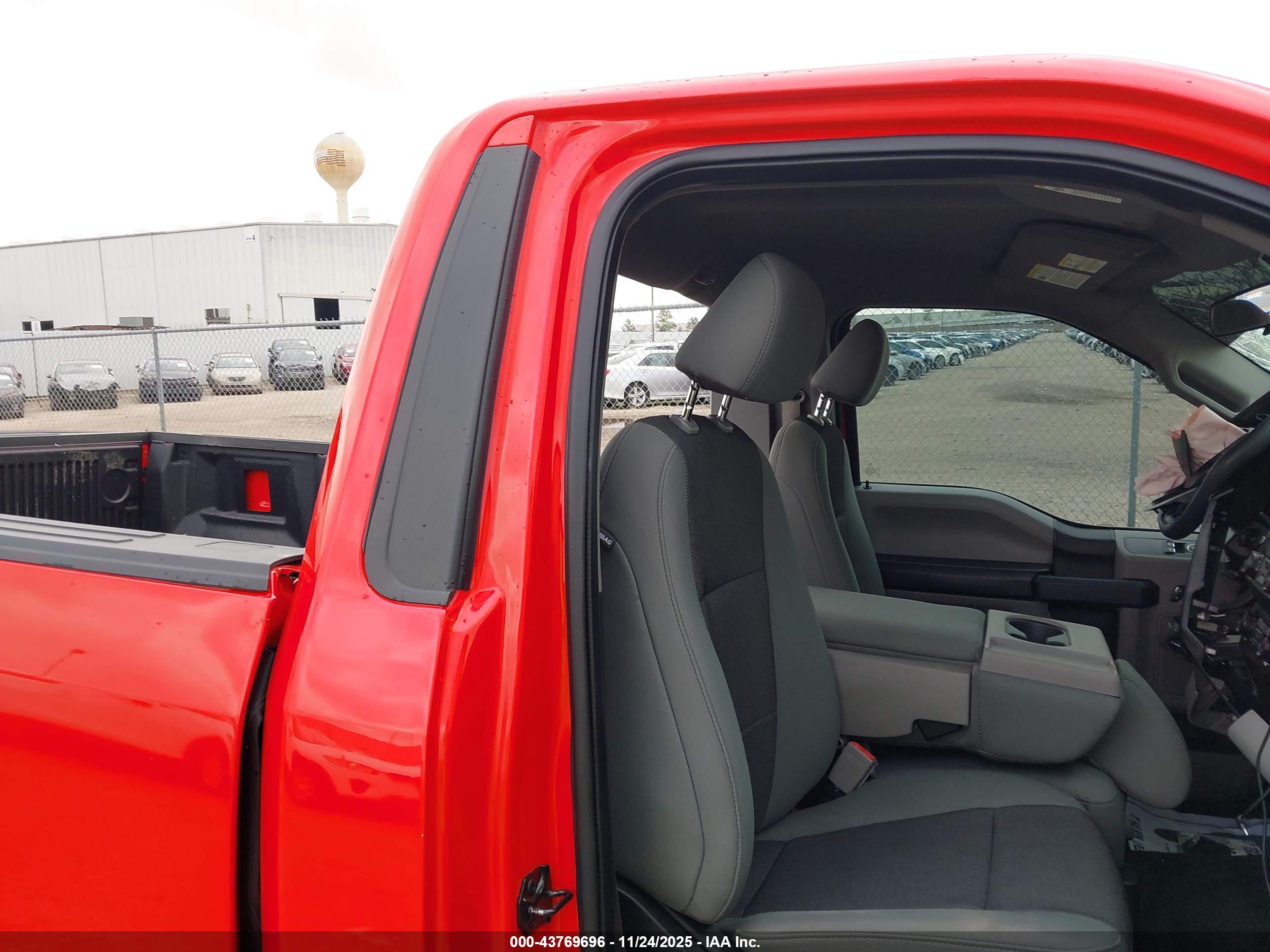 FORD F-150 image 8