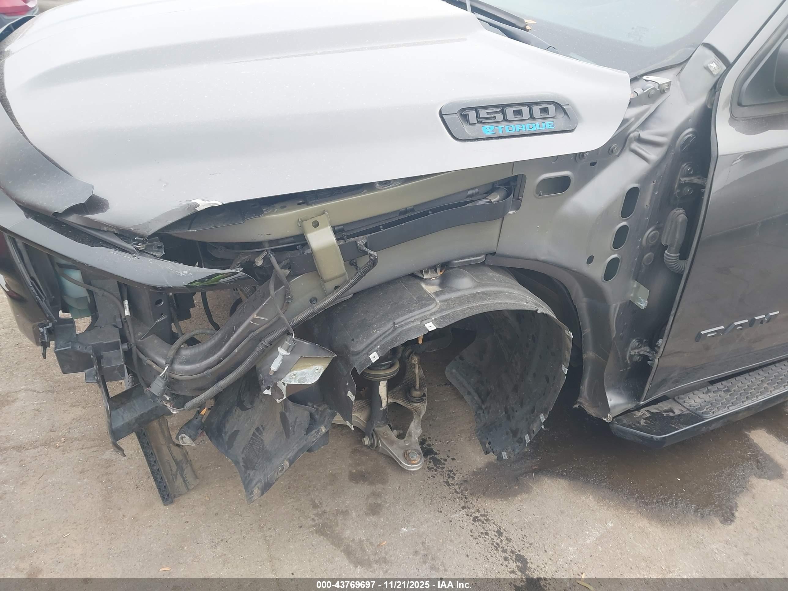 RAM 1500 image 6