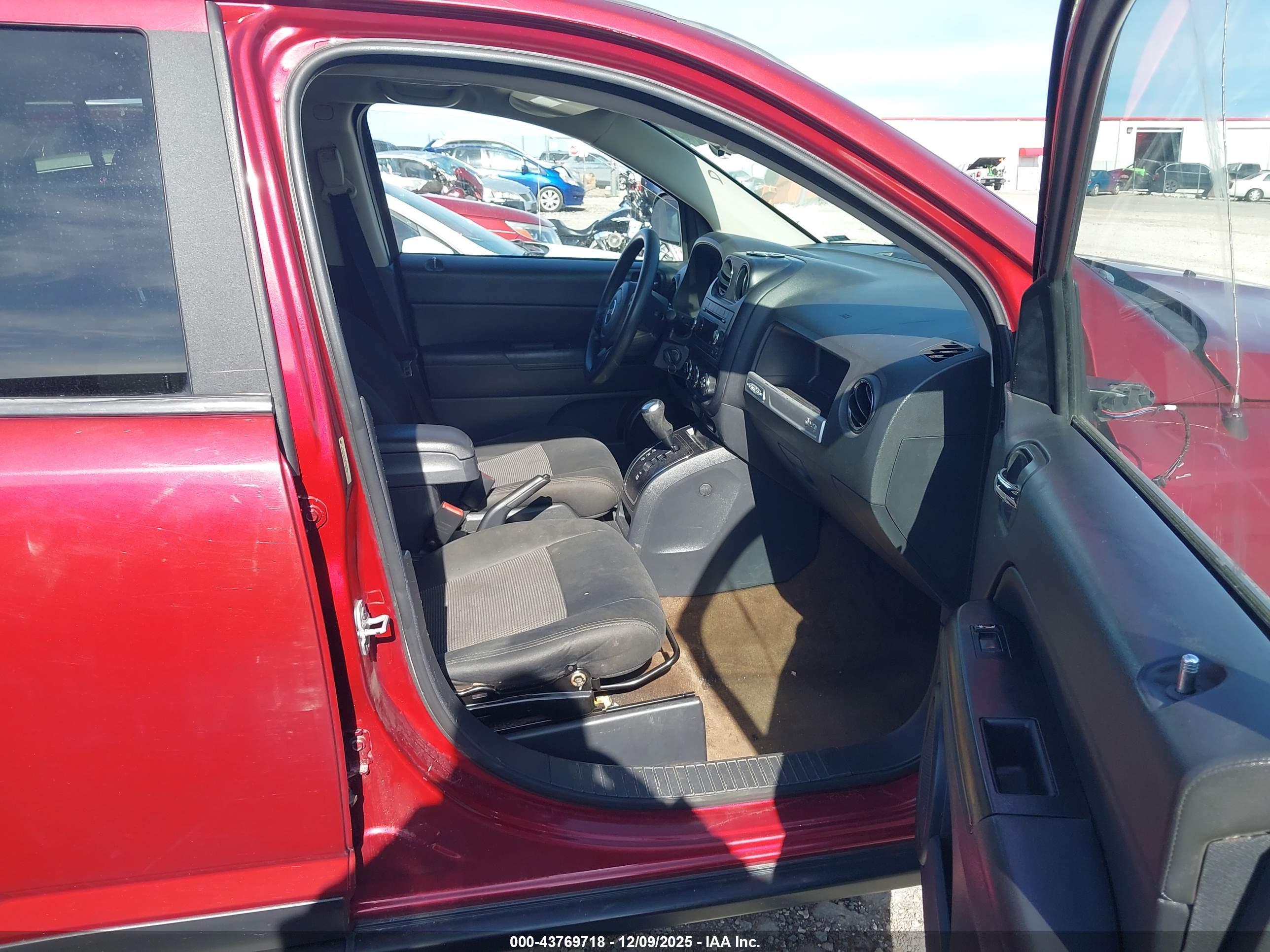 JEEP COMPASS image 5