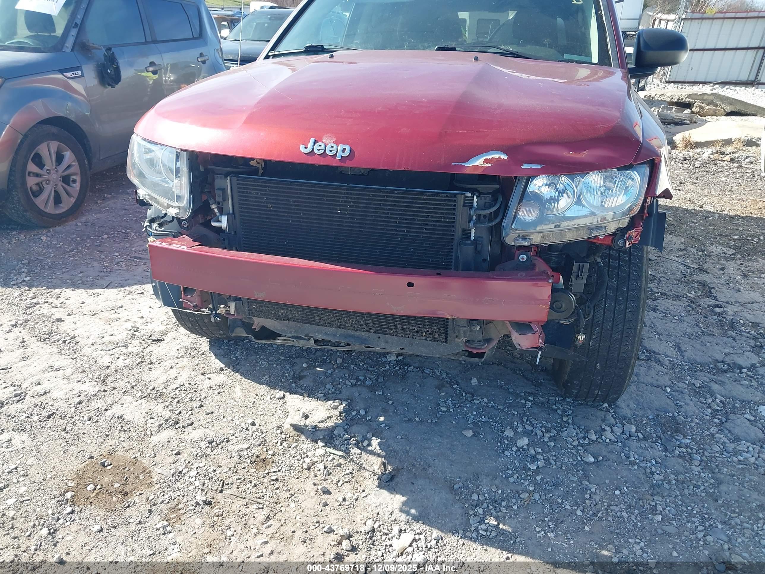 JEEP COMPASS image 6