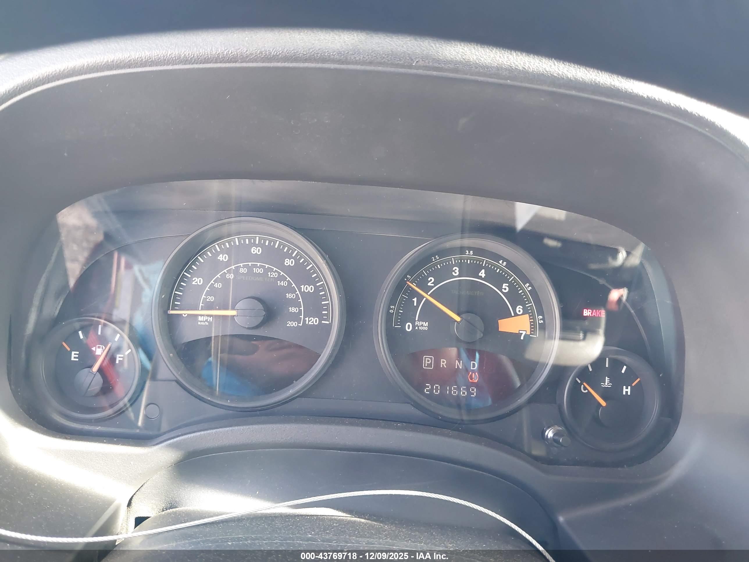 JEEP COMPASS image 7