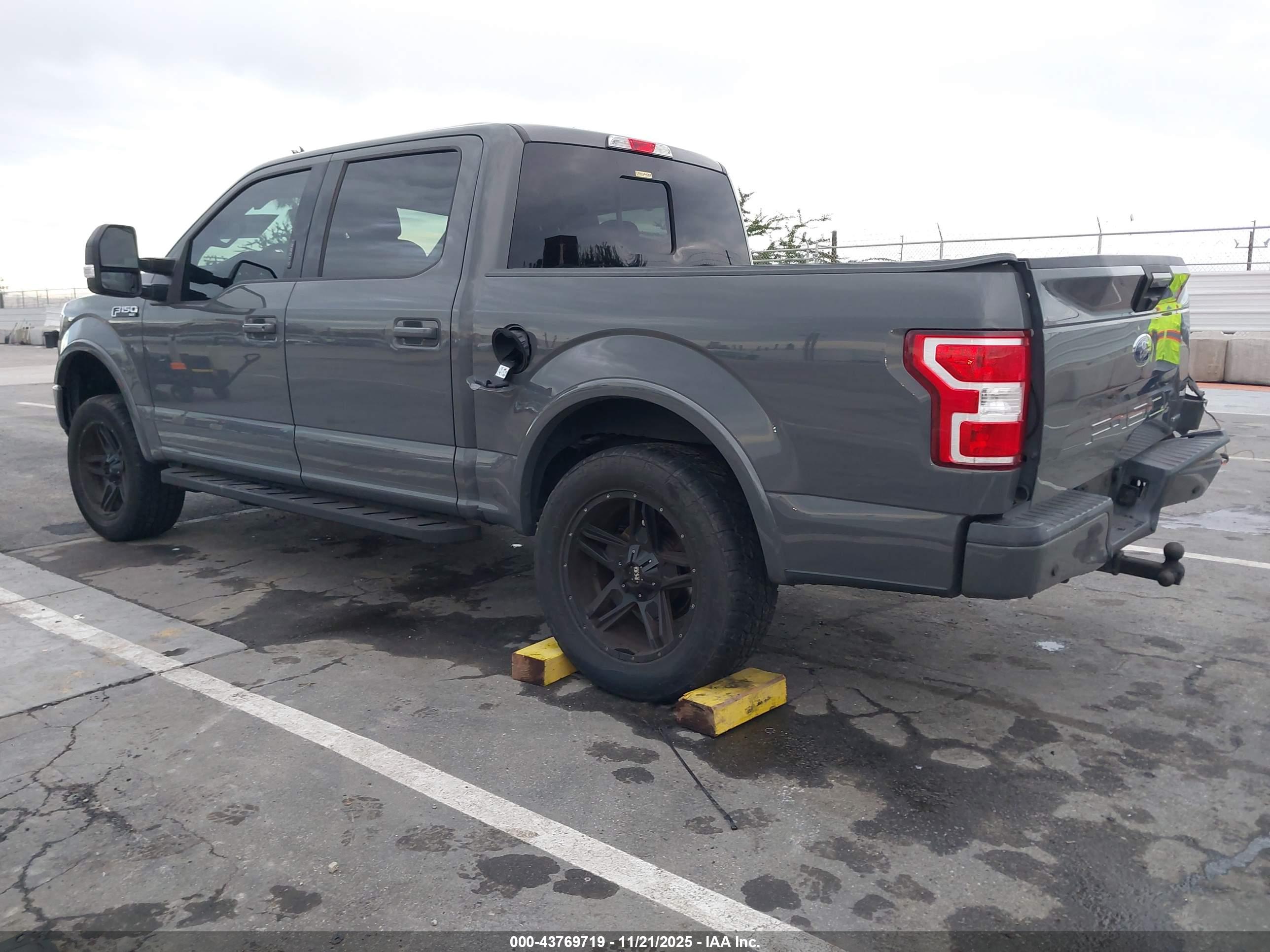 FORD F-150 image 3