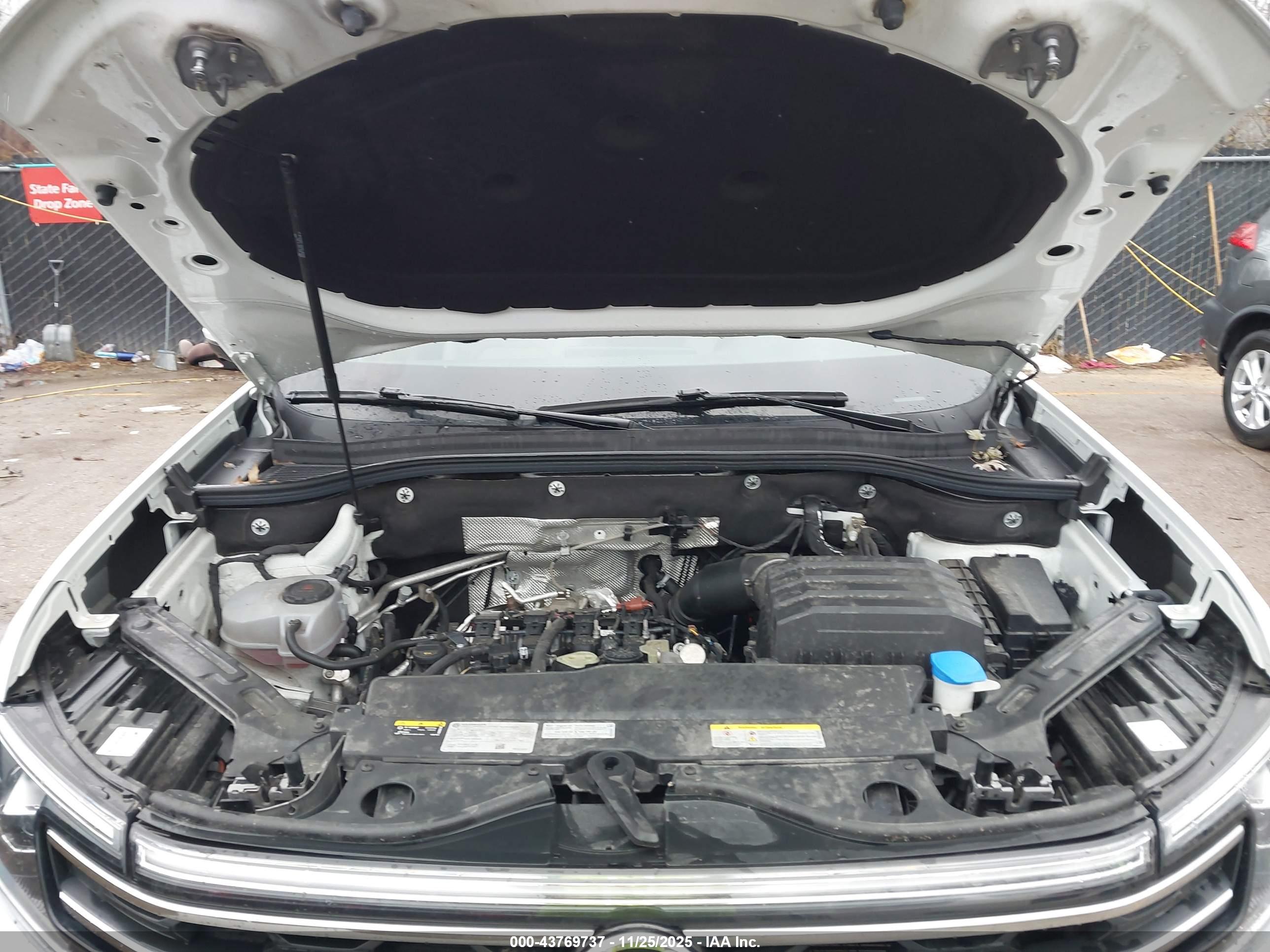 VOLKSWAGEN ATLAS image 10