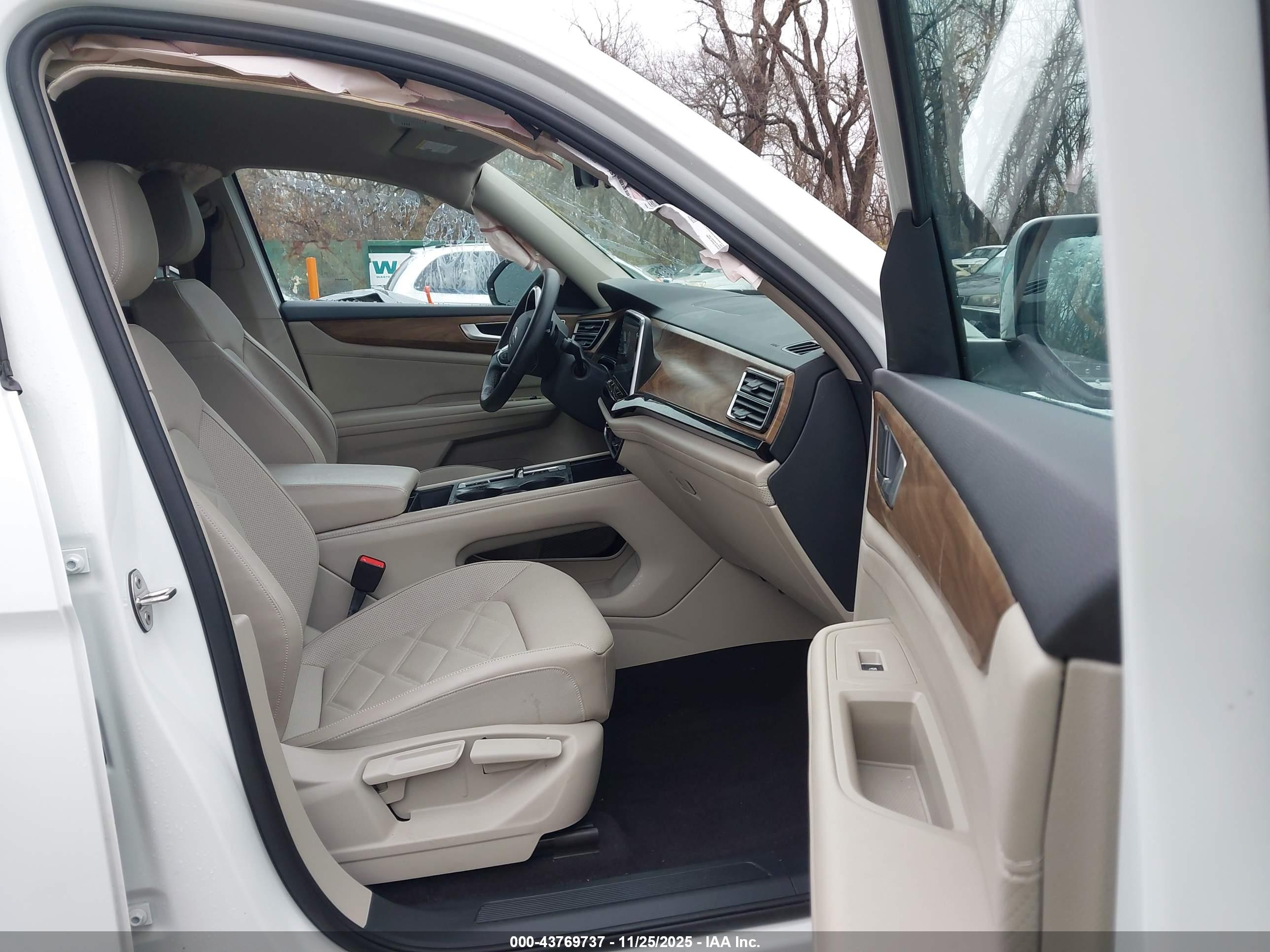 VOLKSWAGEN ATLAS image 5