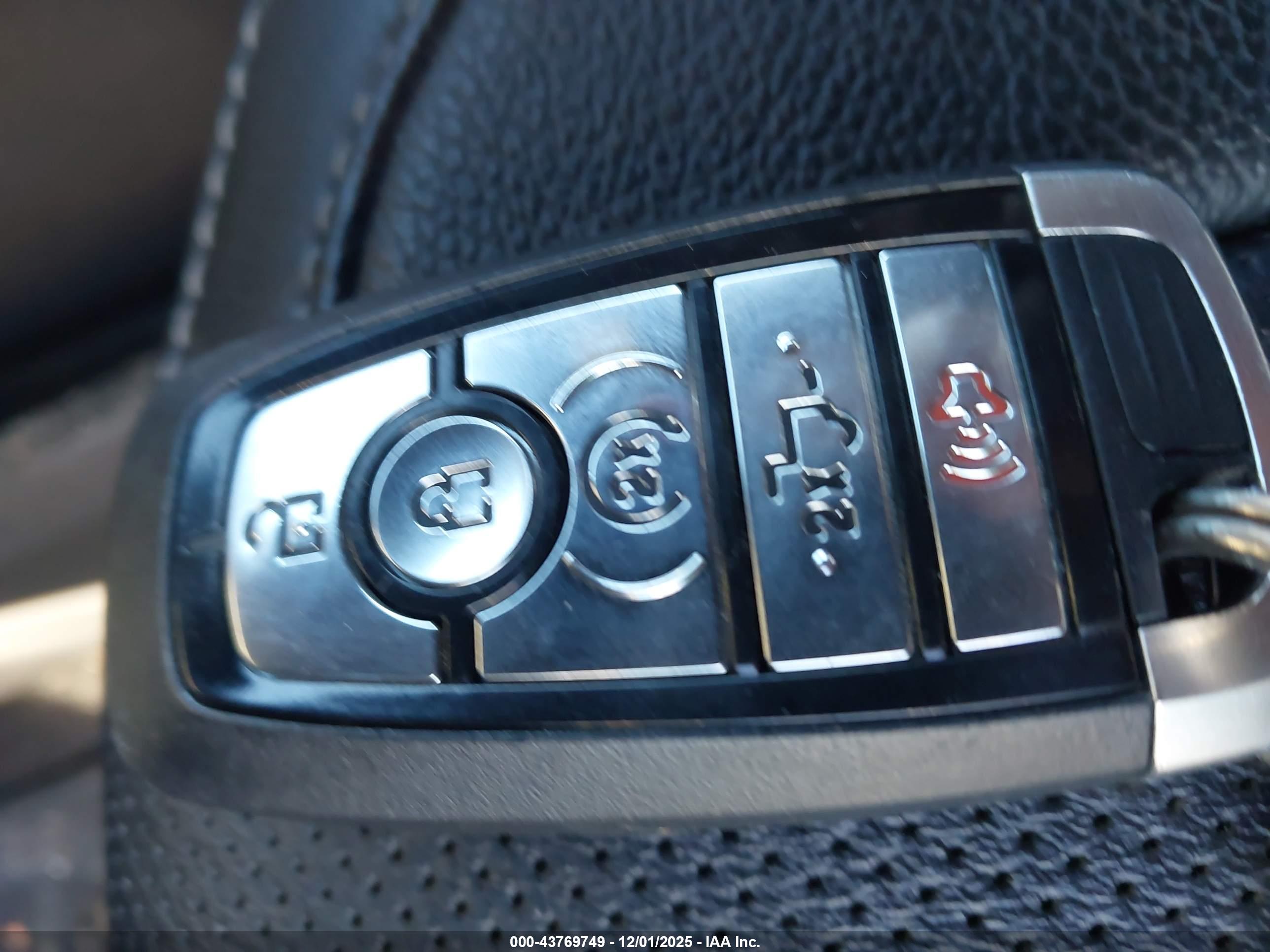 FORD F-150 image 11