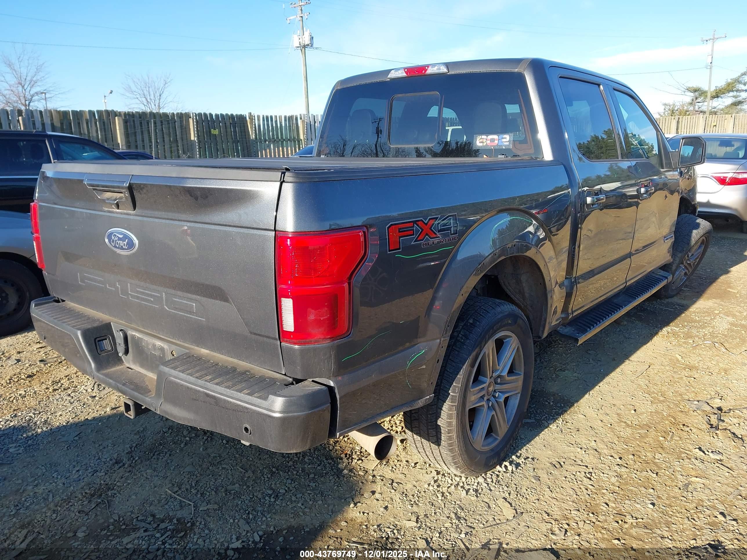 FORD F-150 image 4