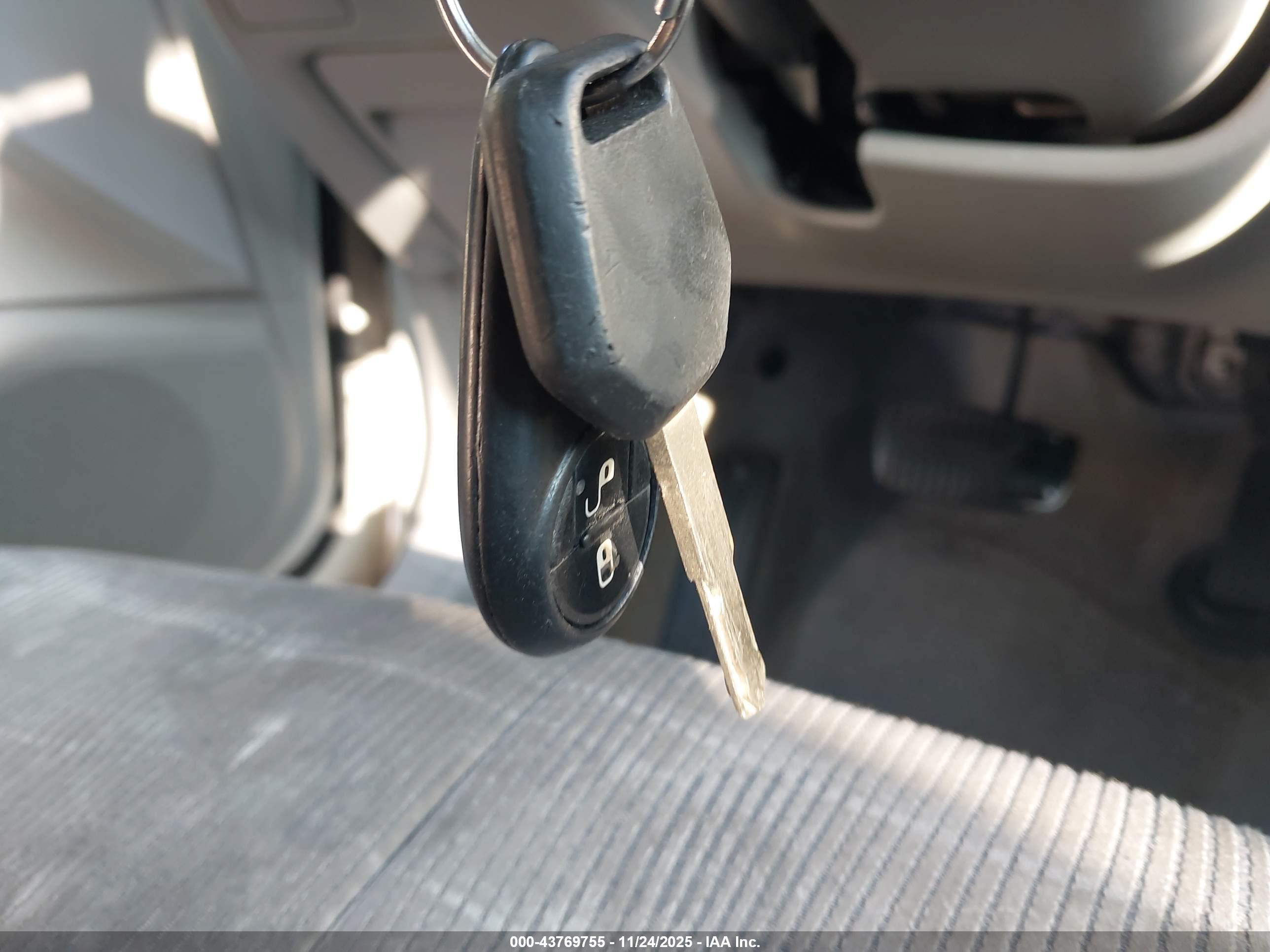 SUBARU FORESTER image 11