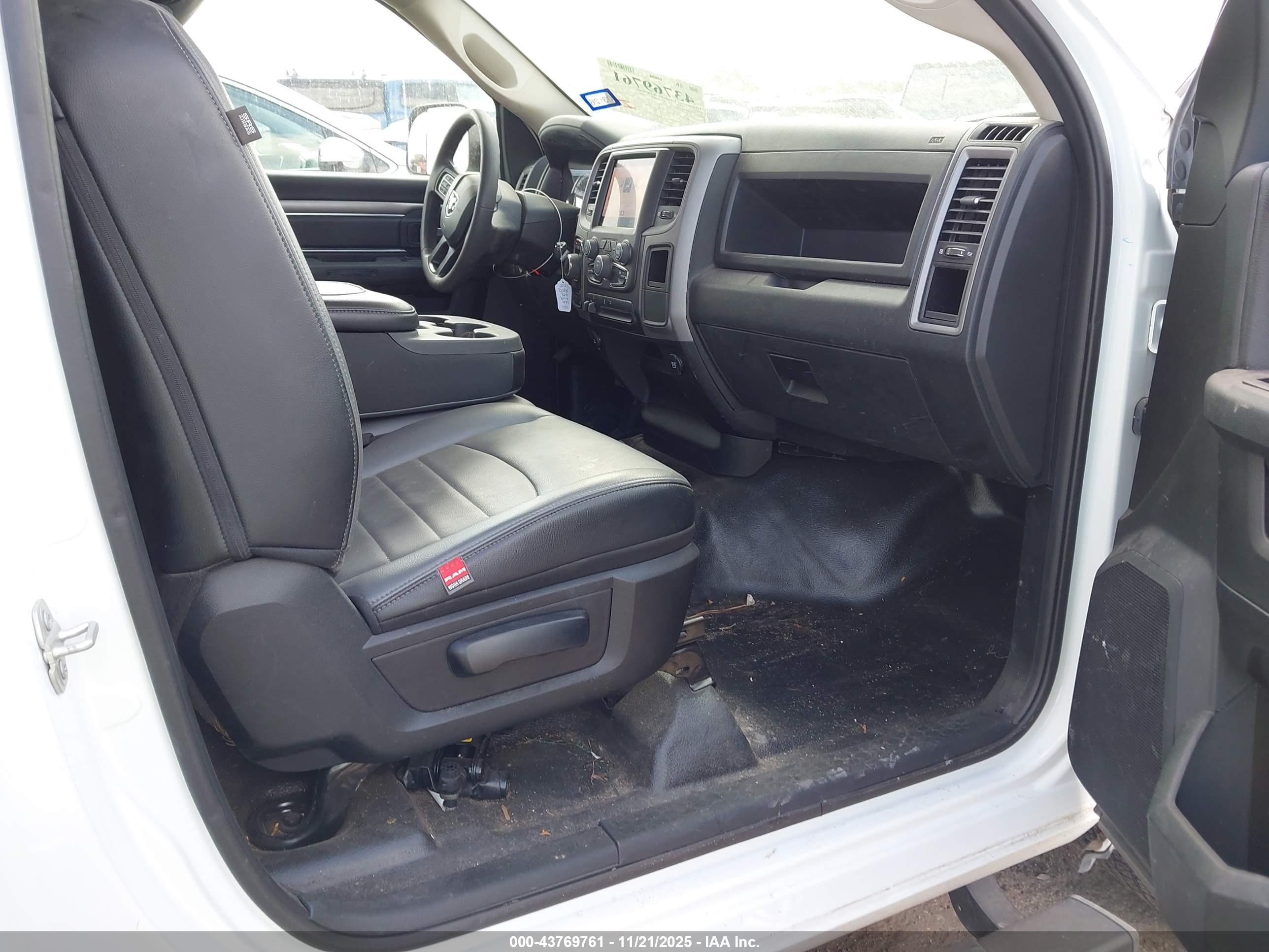 RAM 1500 image 5