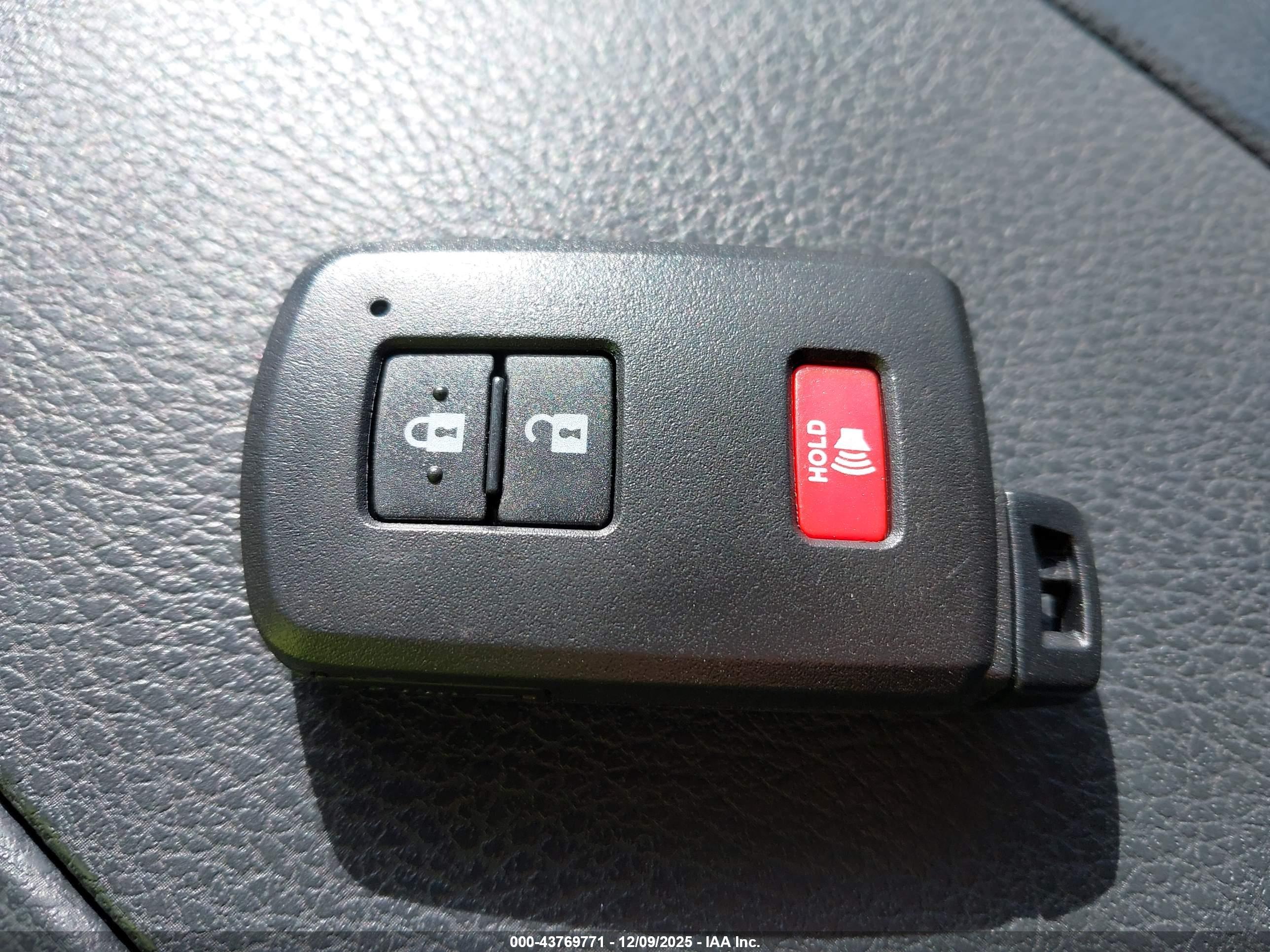 TOYOTA HIGHLANDER image 11