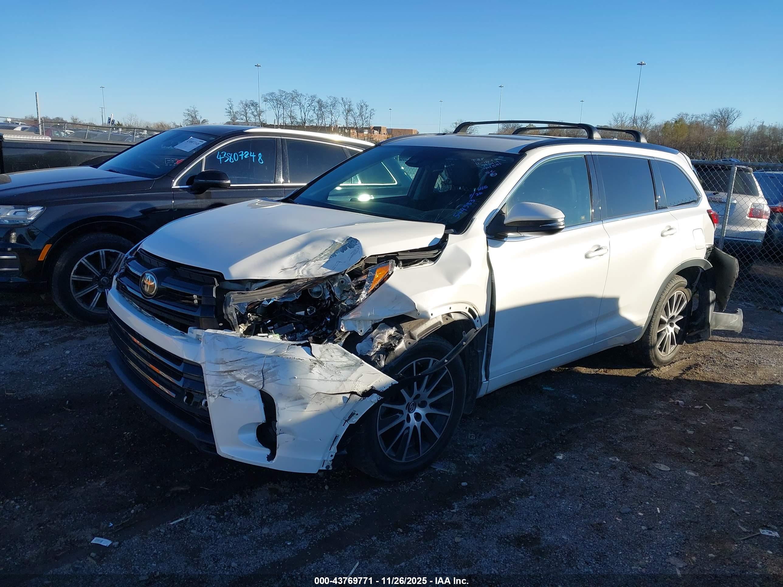 TOYOTA HIGHLANDER image 2