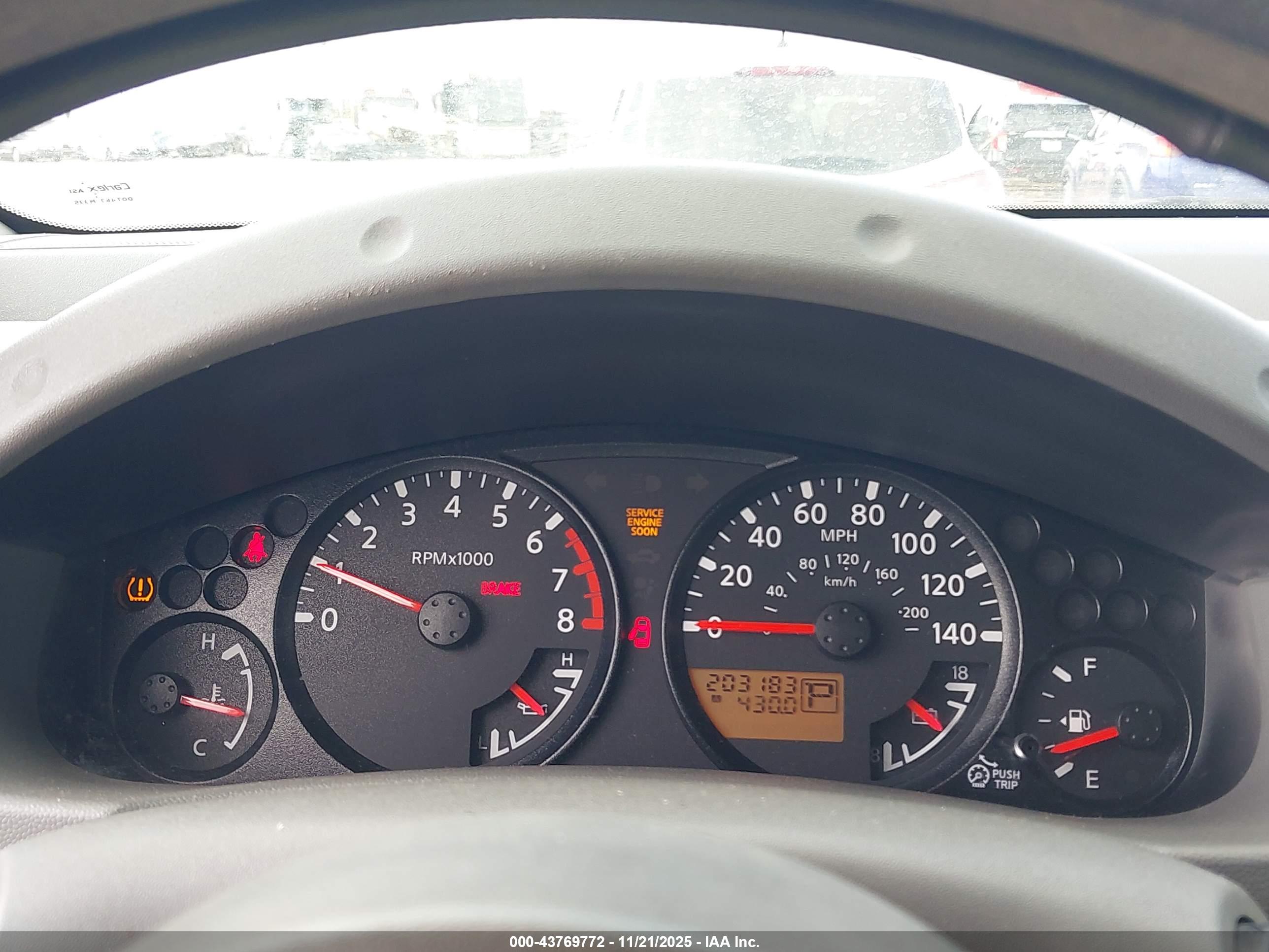 NISSAN FRONTIER image 7
