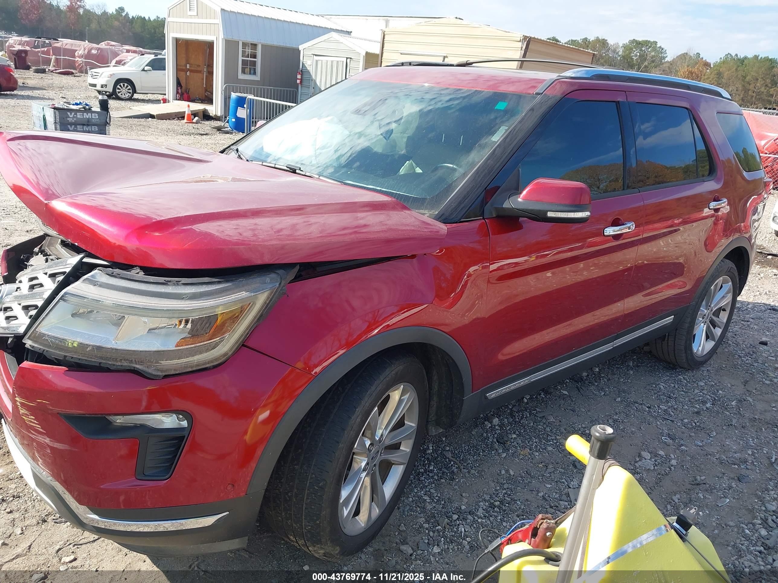 FORD EXPLORER image 2