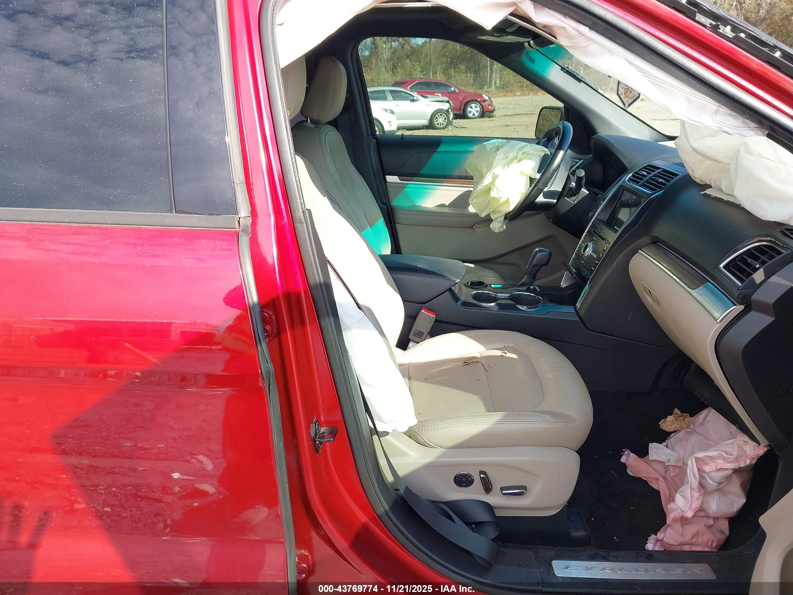 FORD EXPLORER image 5