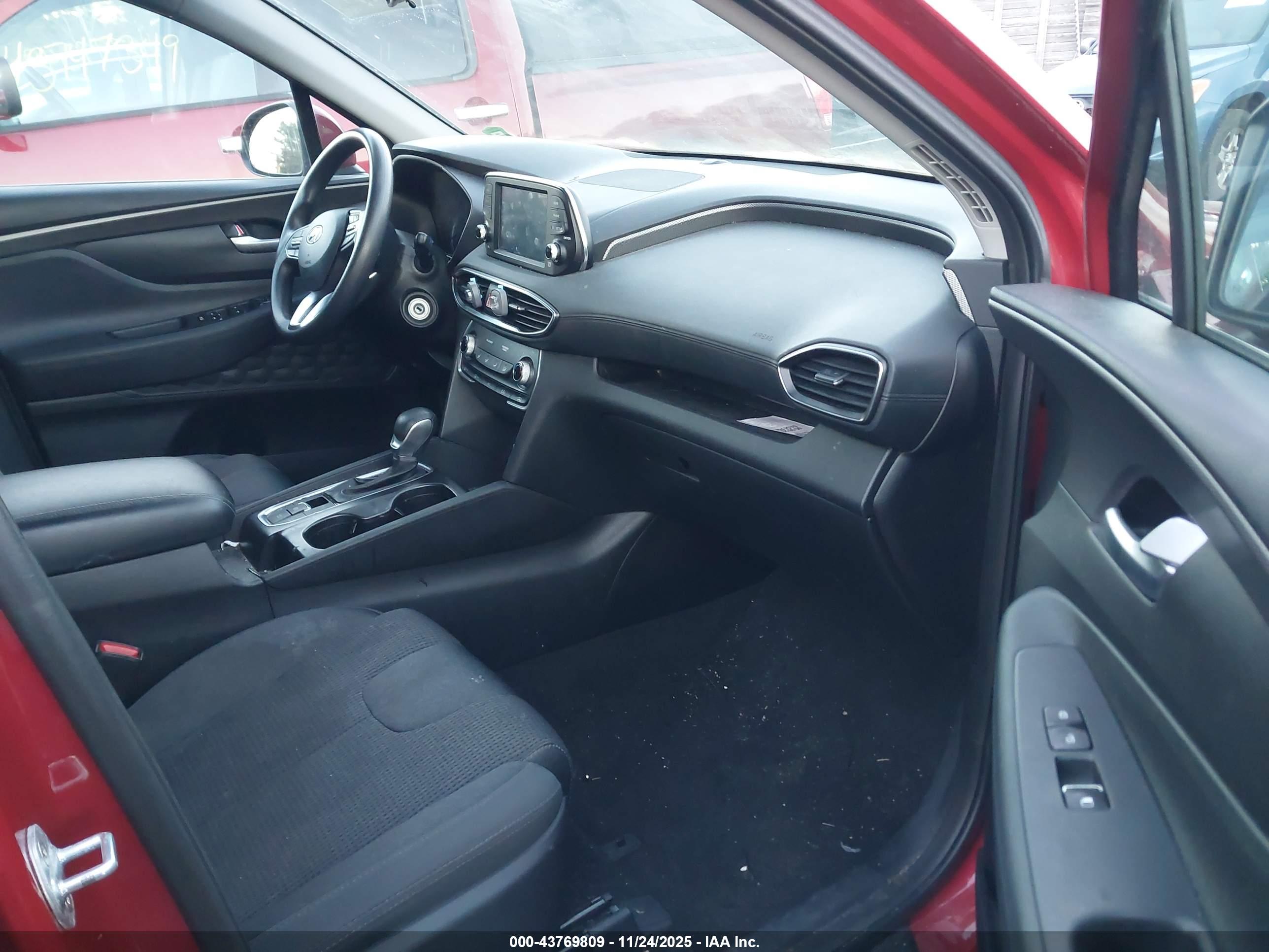 HYUNDAI SANTA image 5