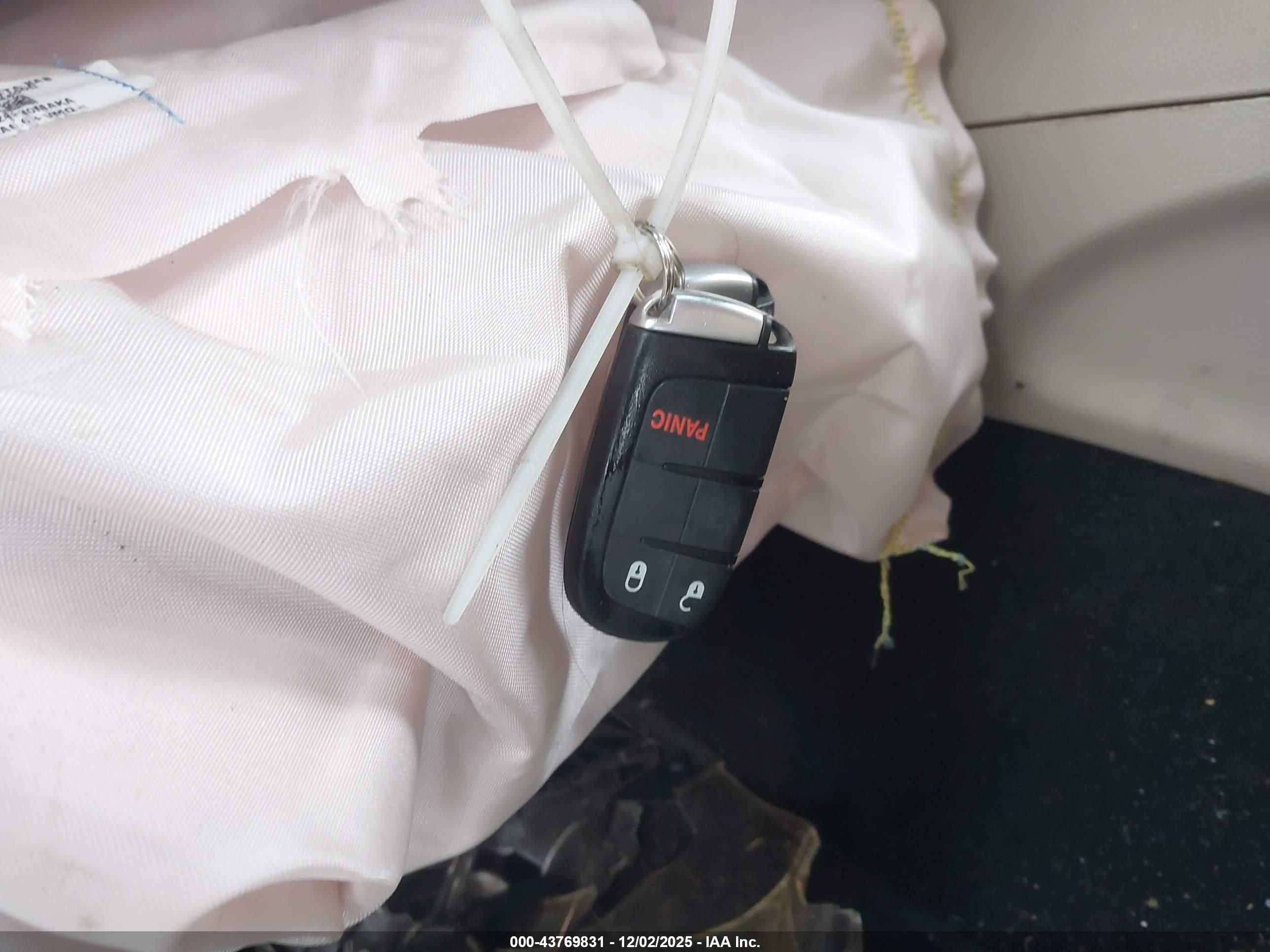JEEP GRAND image 11