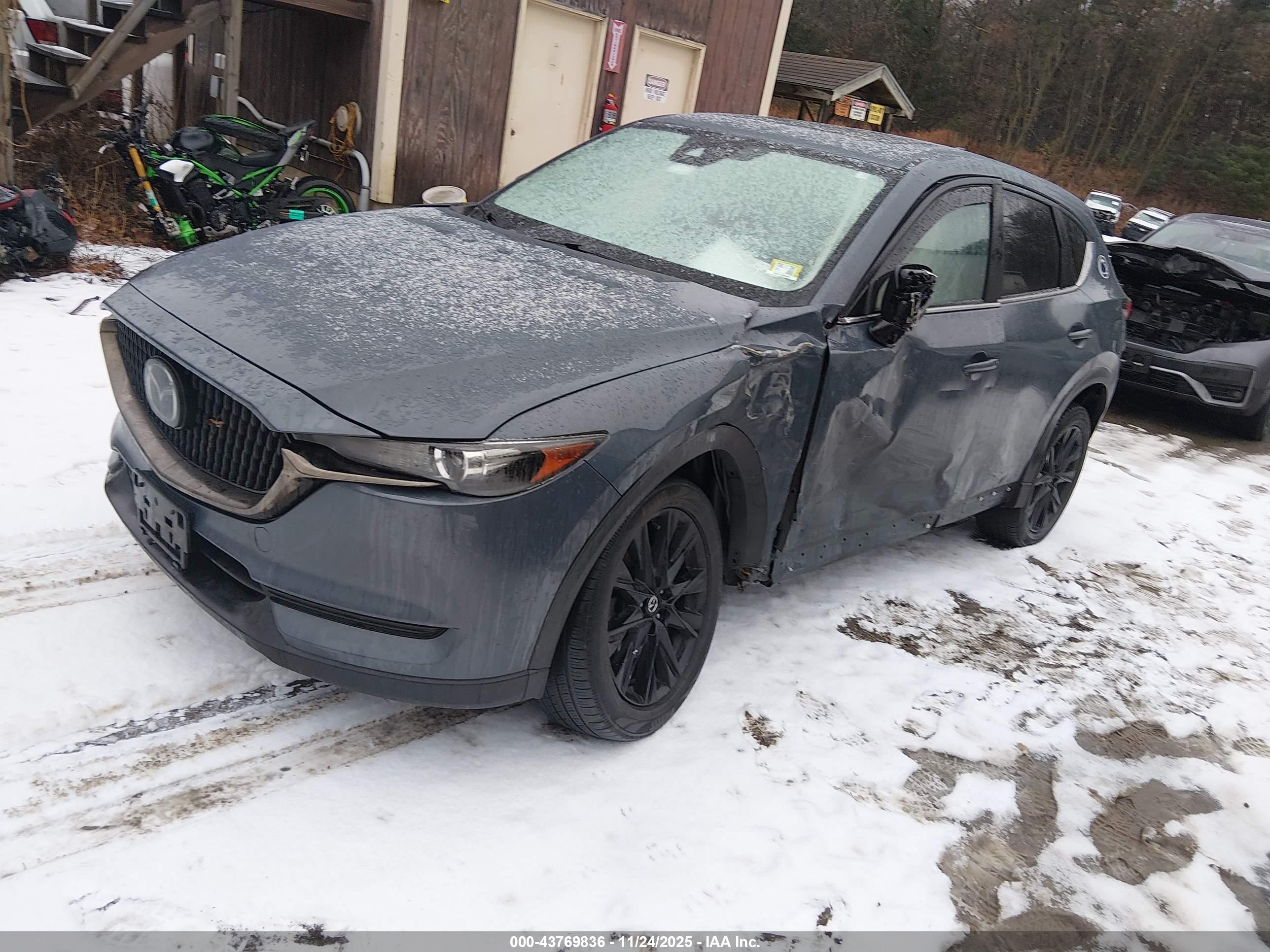 MAZDA CX-5 image 2
