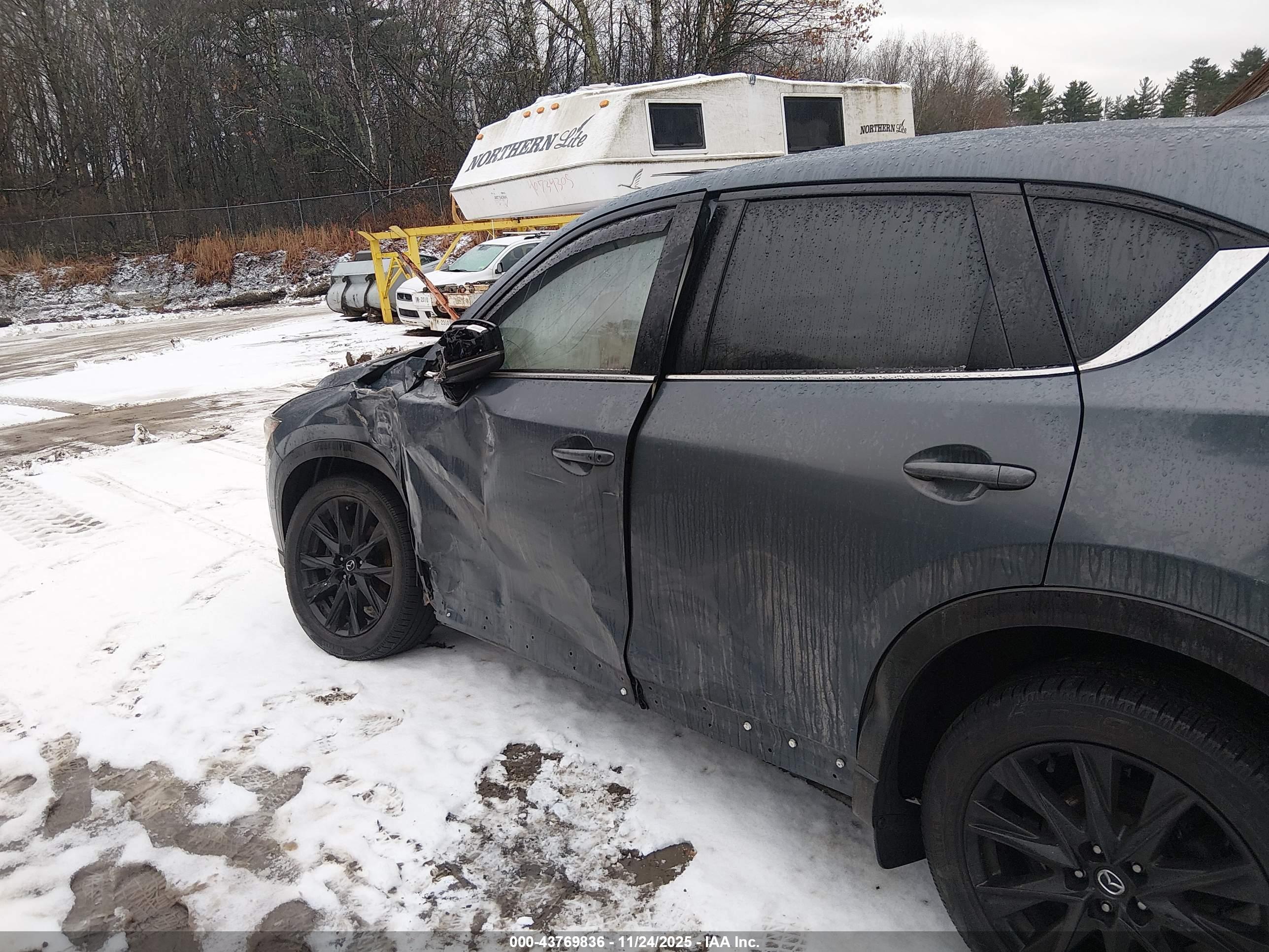 MAZDA CX-5 image 6
