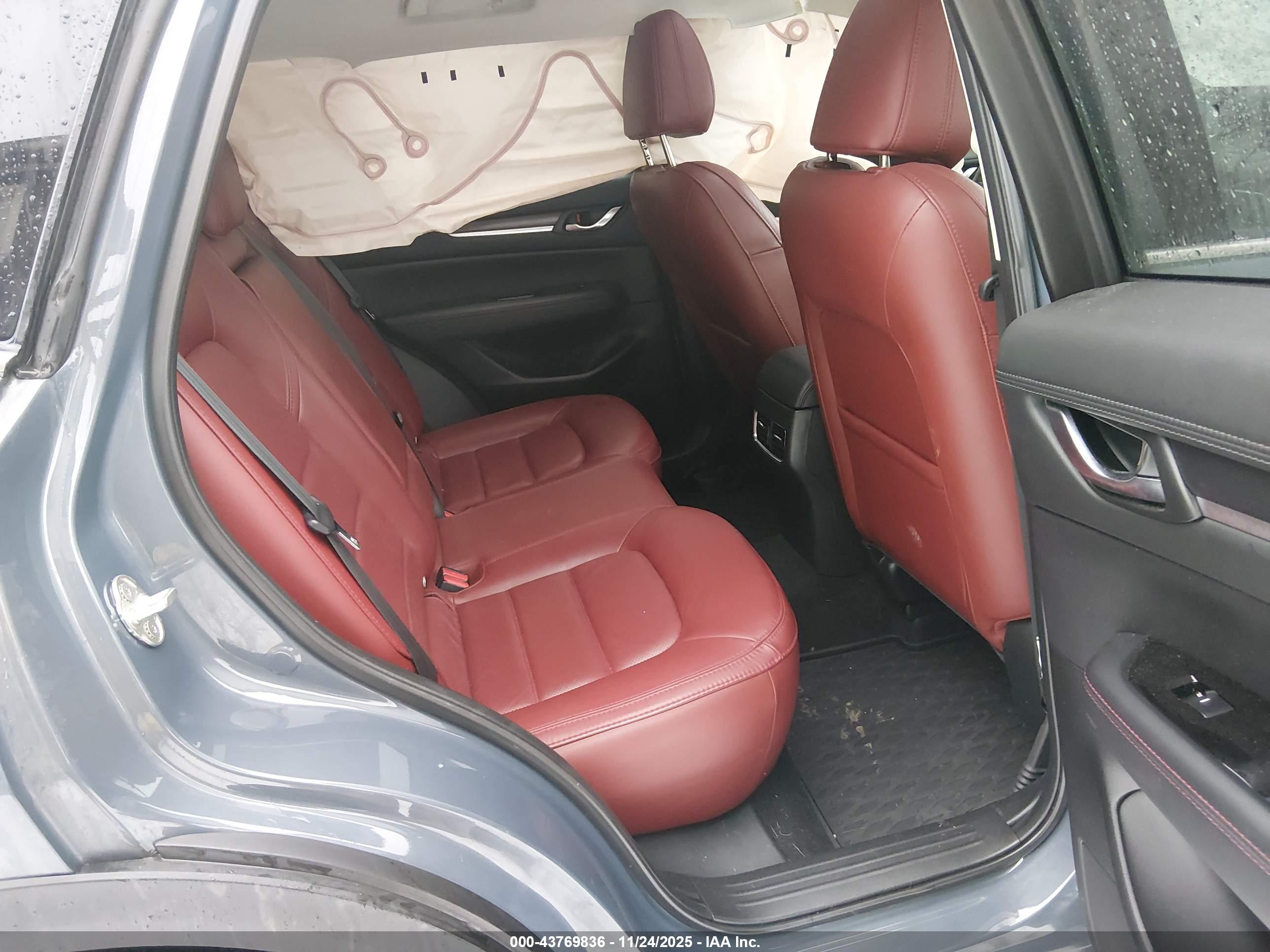 MAZDA CX-5 image 8