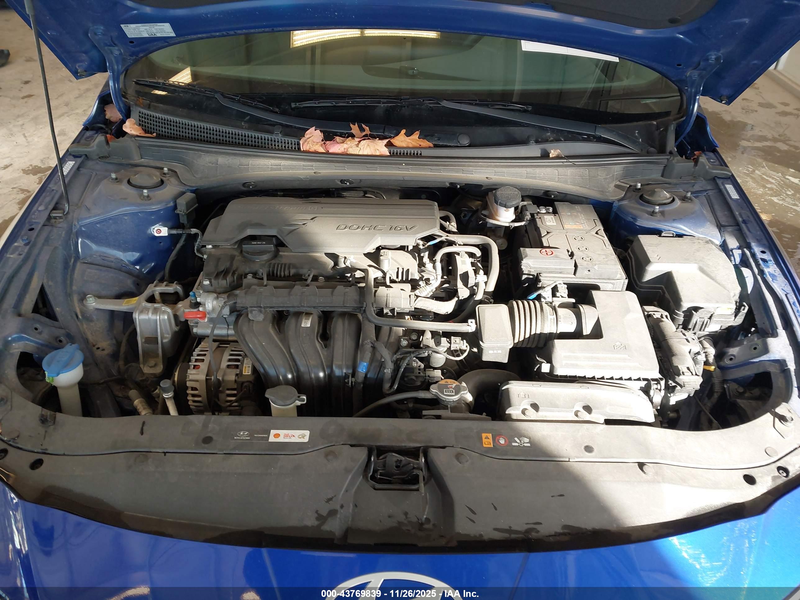 HYUNDAI ELANTRA image 10