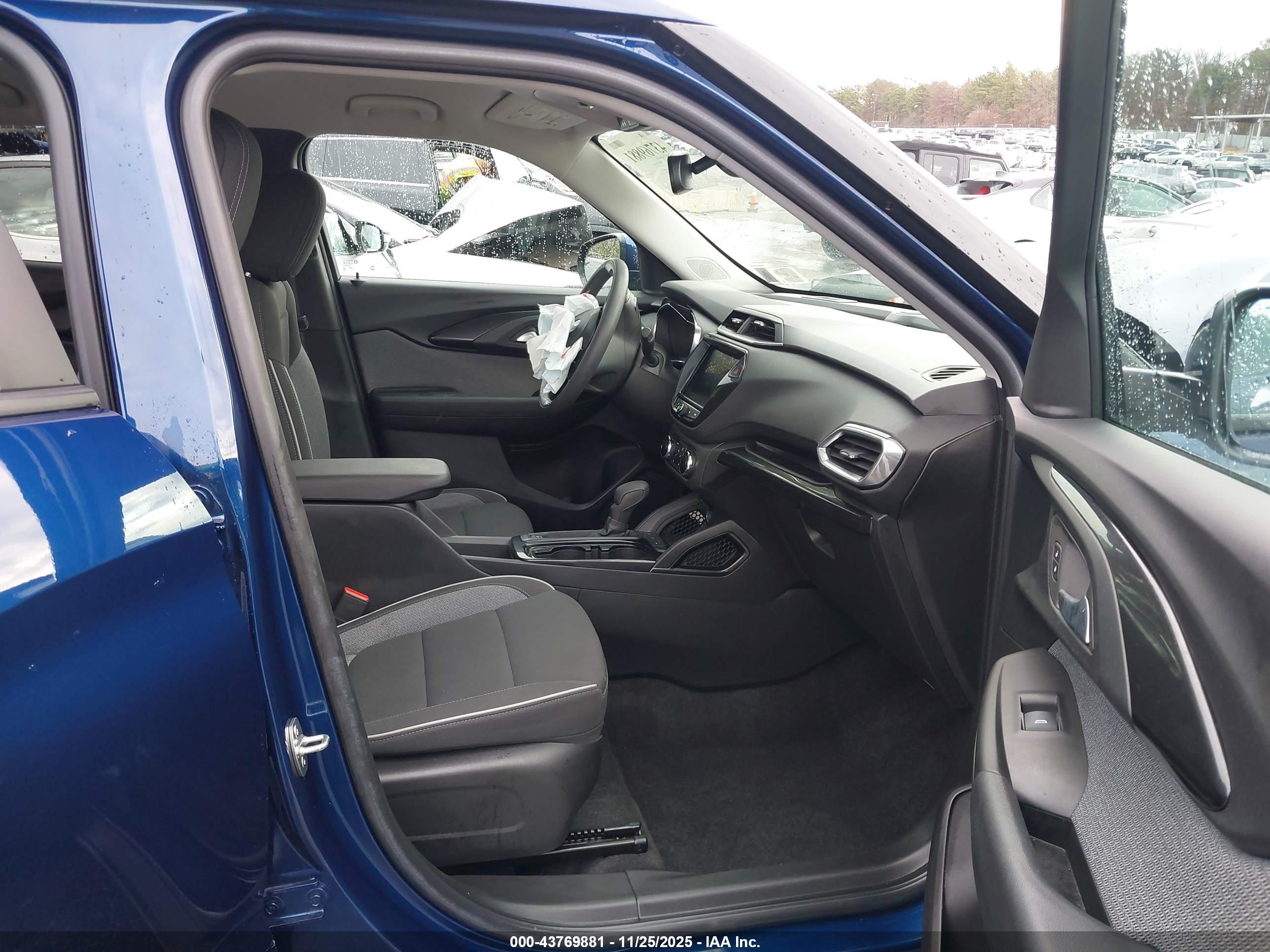 CHEVROLET TRAILBLAZER image 5