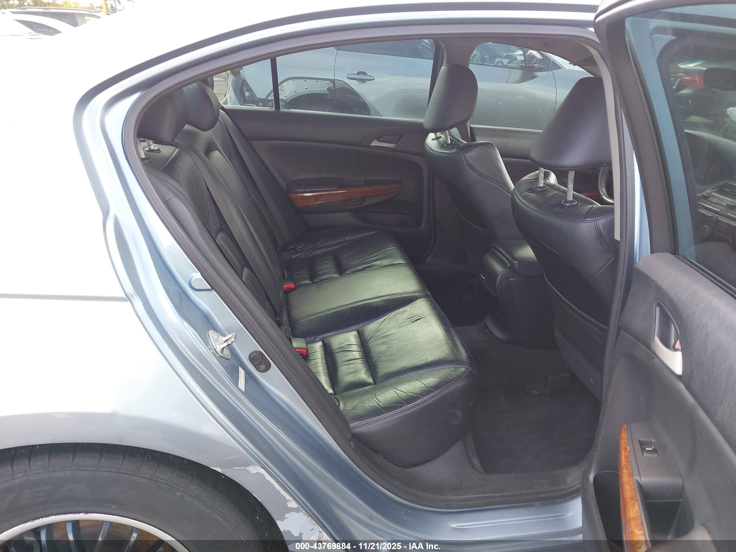 HONDA ACCORD image 8