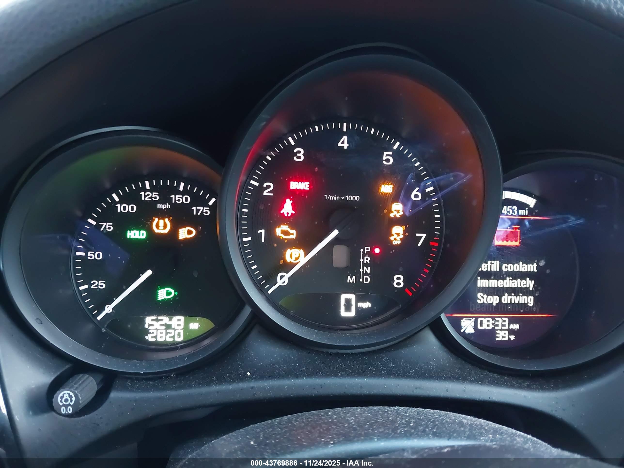 PORSCHE MACAN image 7
