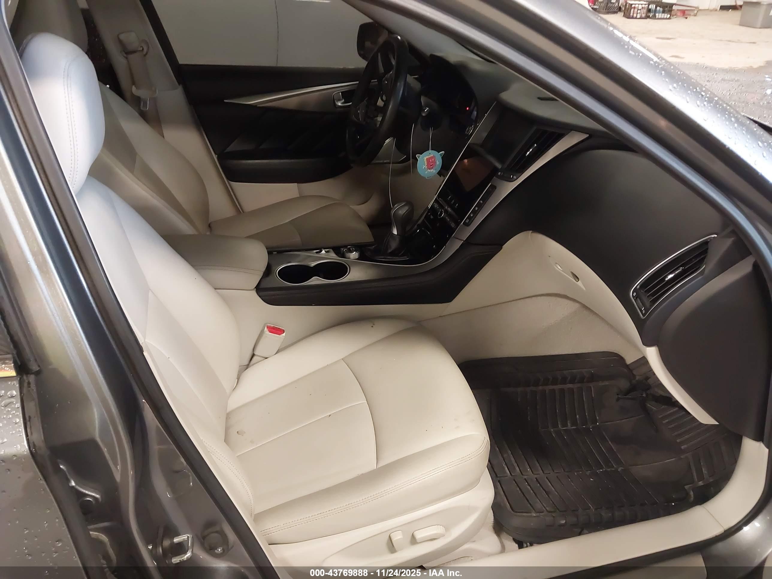 INFINITI Q50 image 5