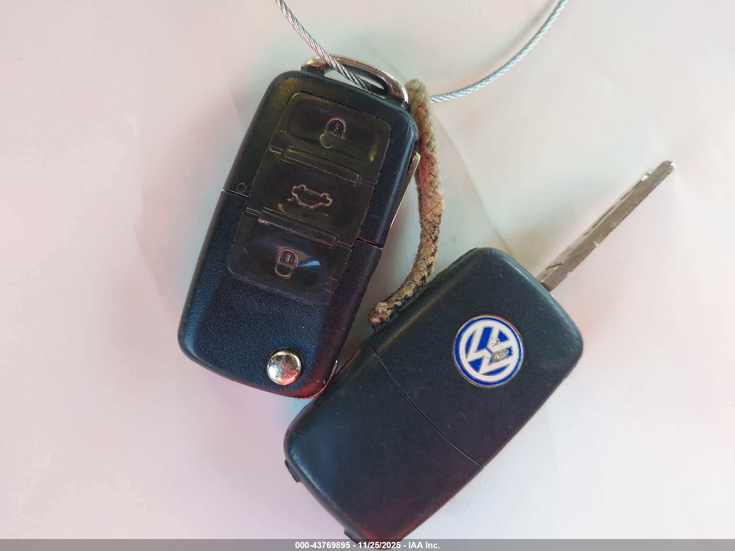 VOLKSWAGEN NEW image 11