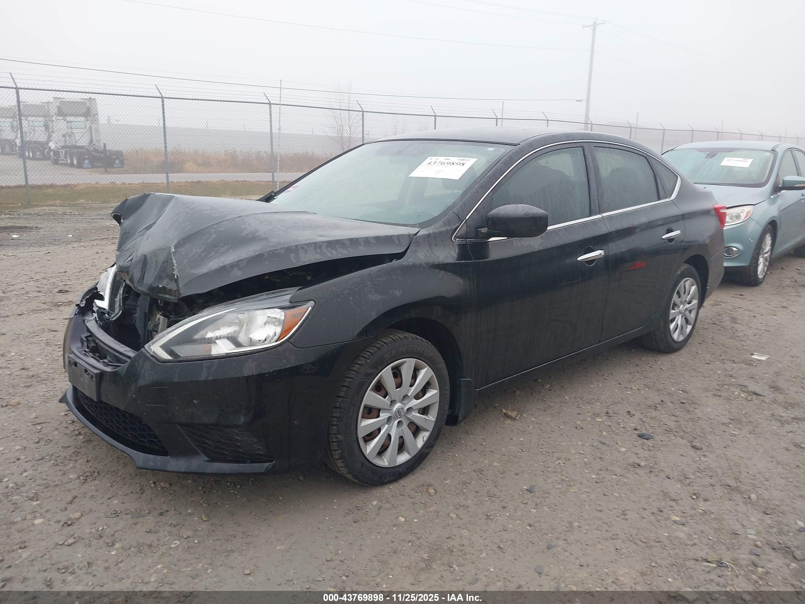 NISSAN SENTRA image 2