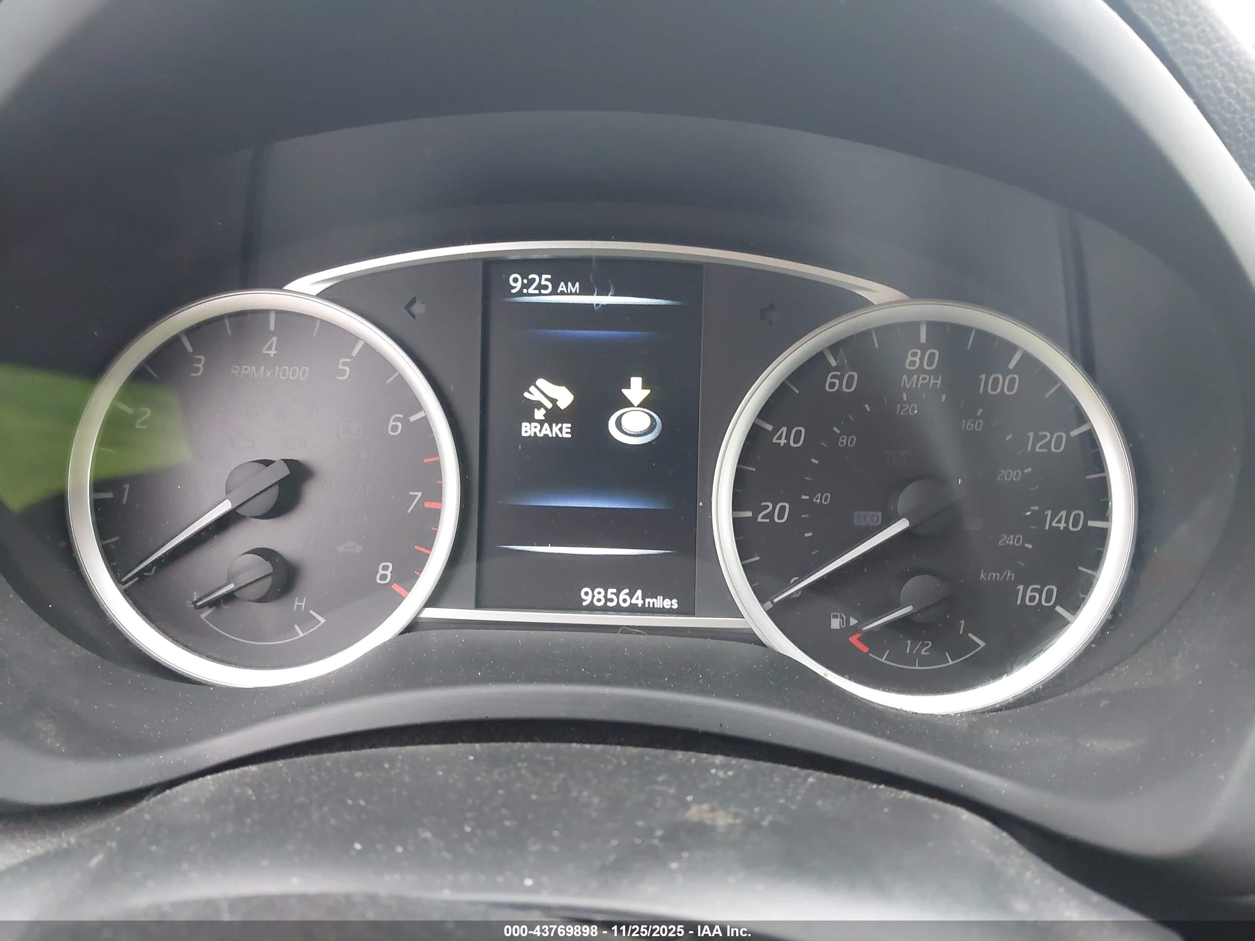 NISSAN SENTRA image 7