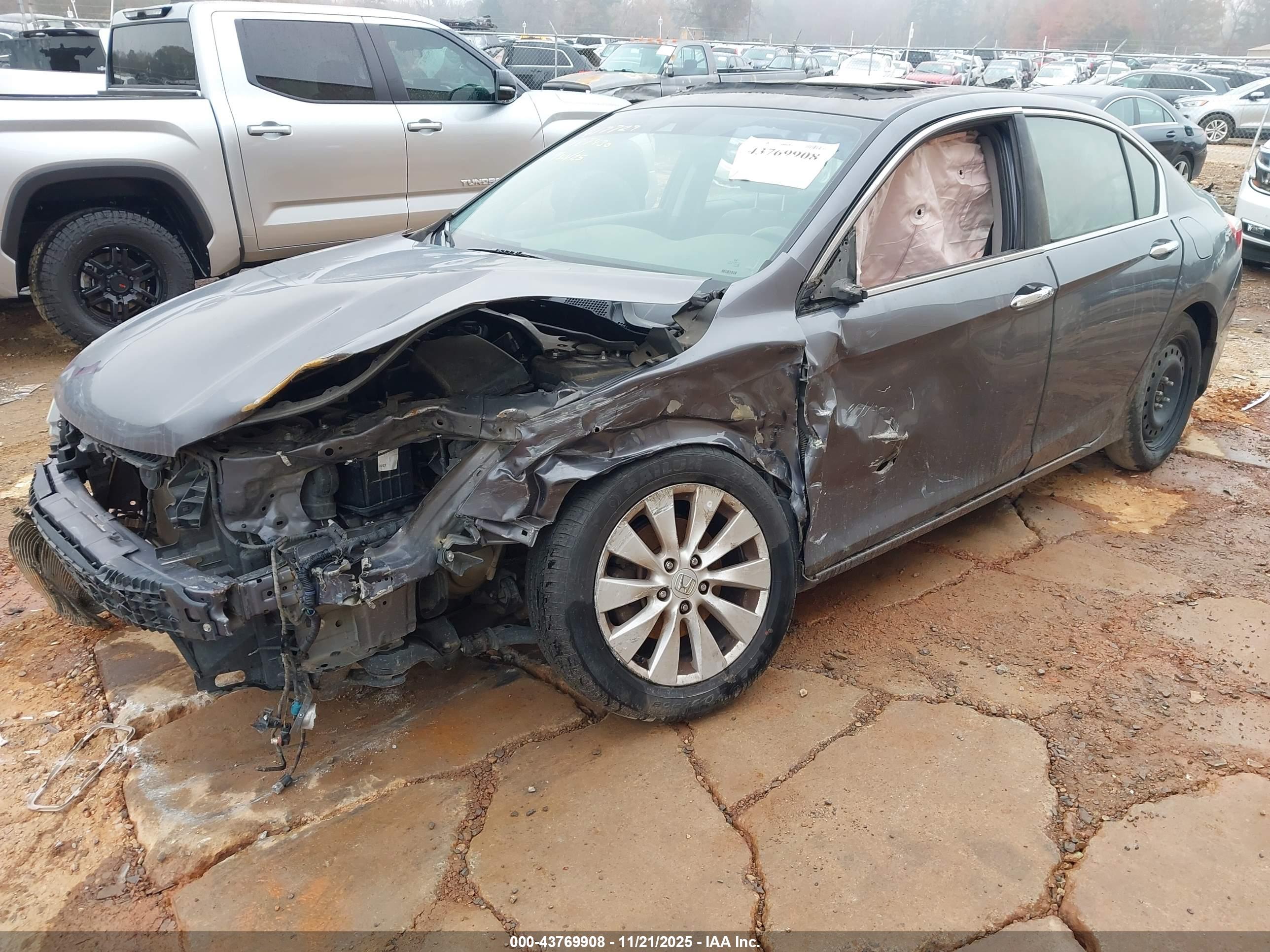 HONDA ACCORD image 2