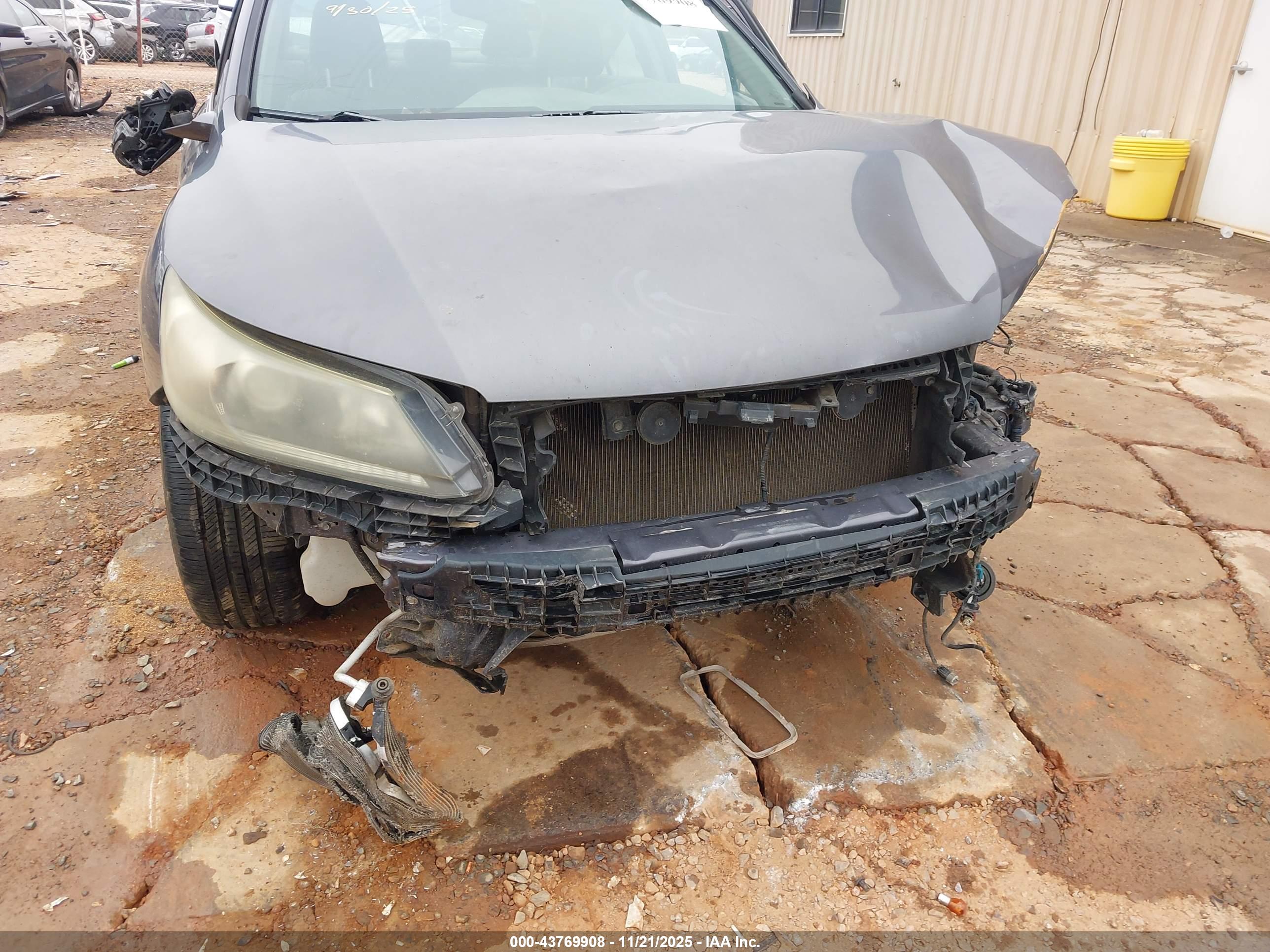HONDA ACCORD image 6