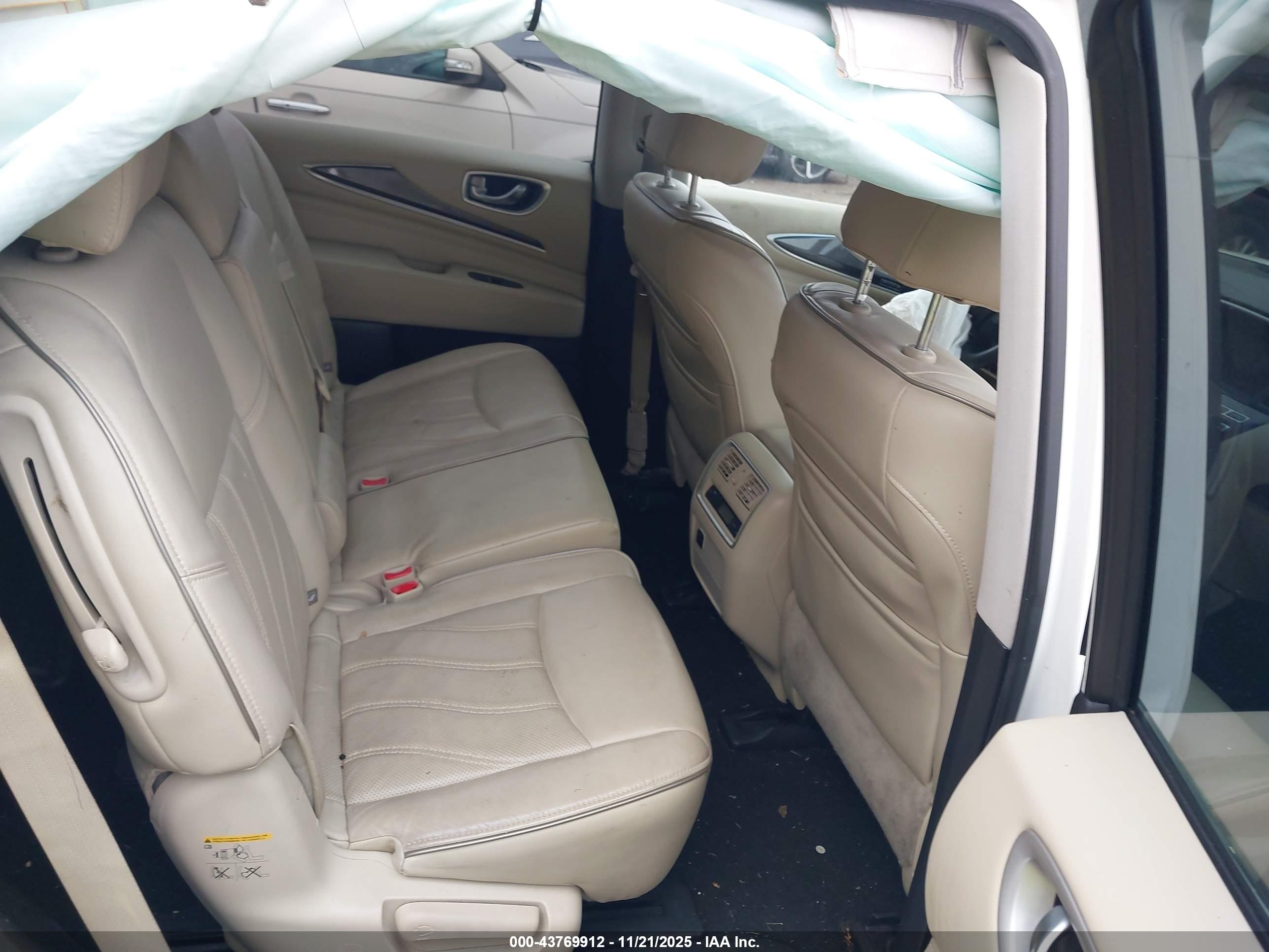INFINITI QX60 image 8