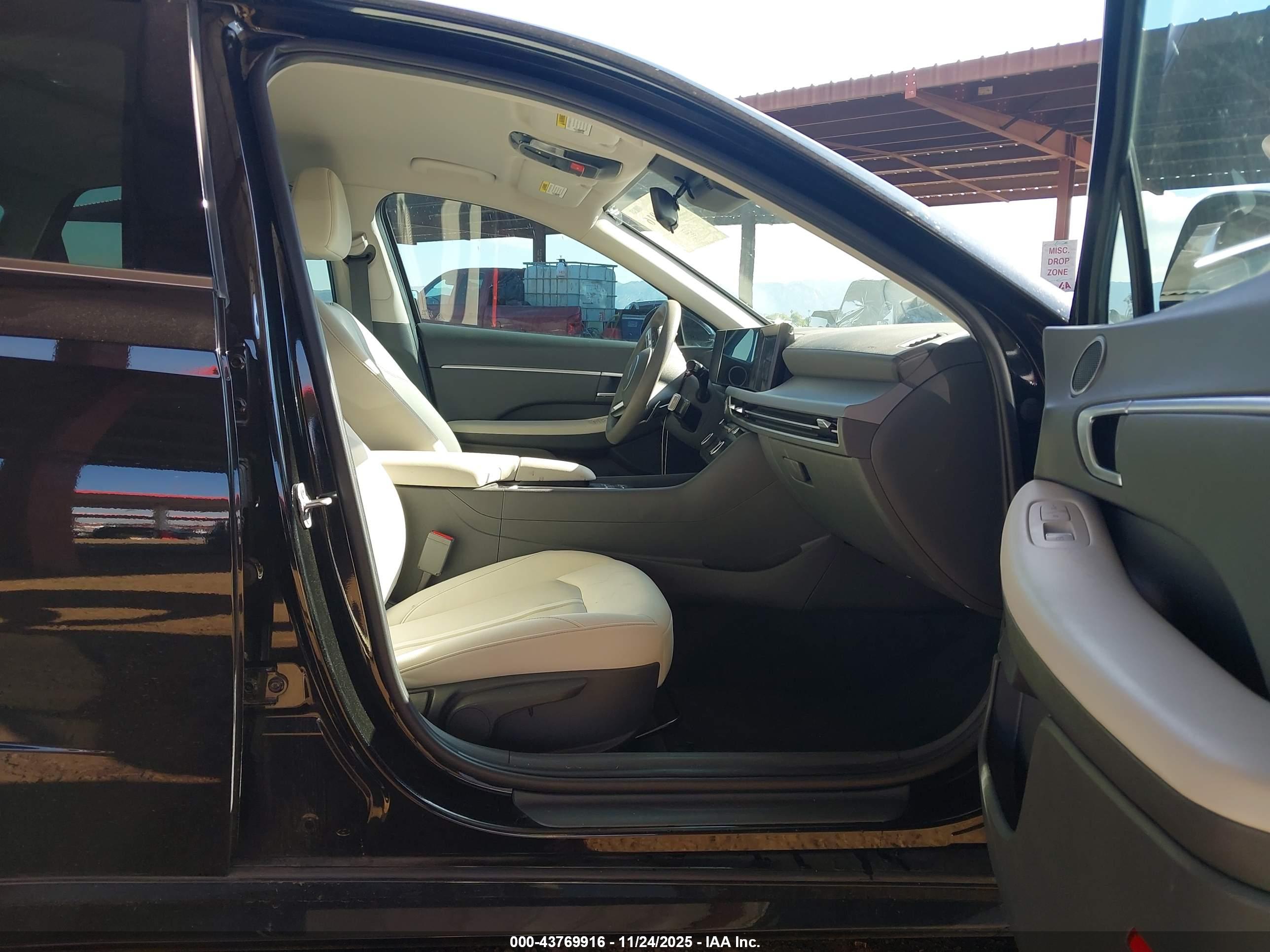 HYUNDAI SONATA image 5
