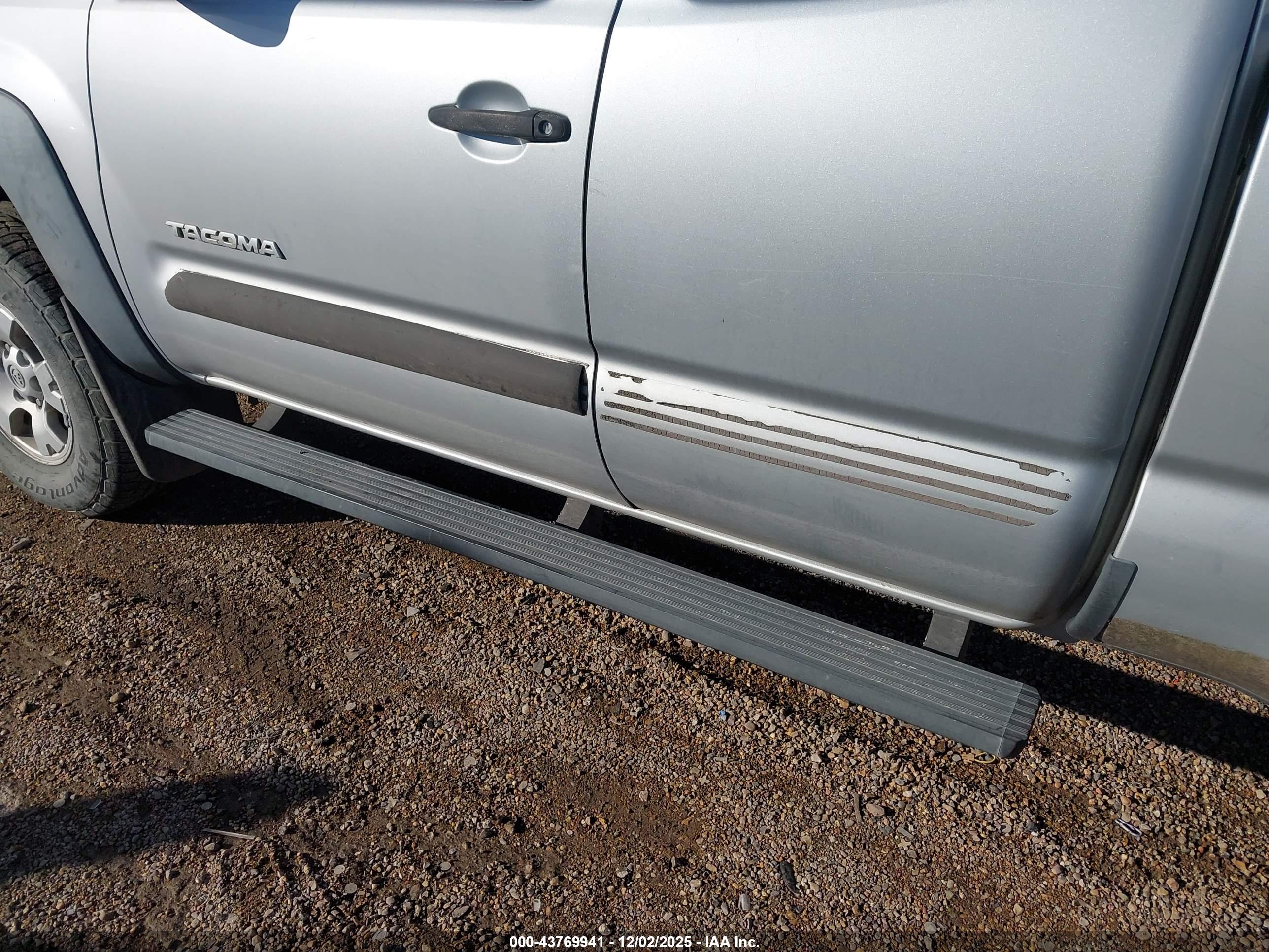 TOYOTA TACOMA image 6