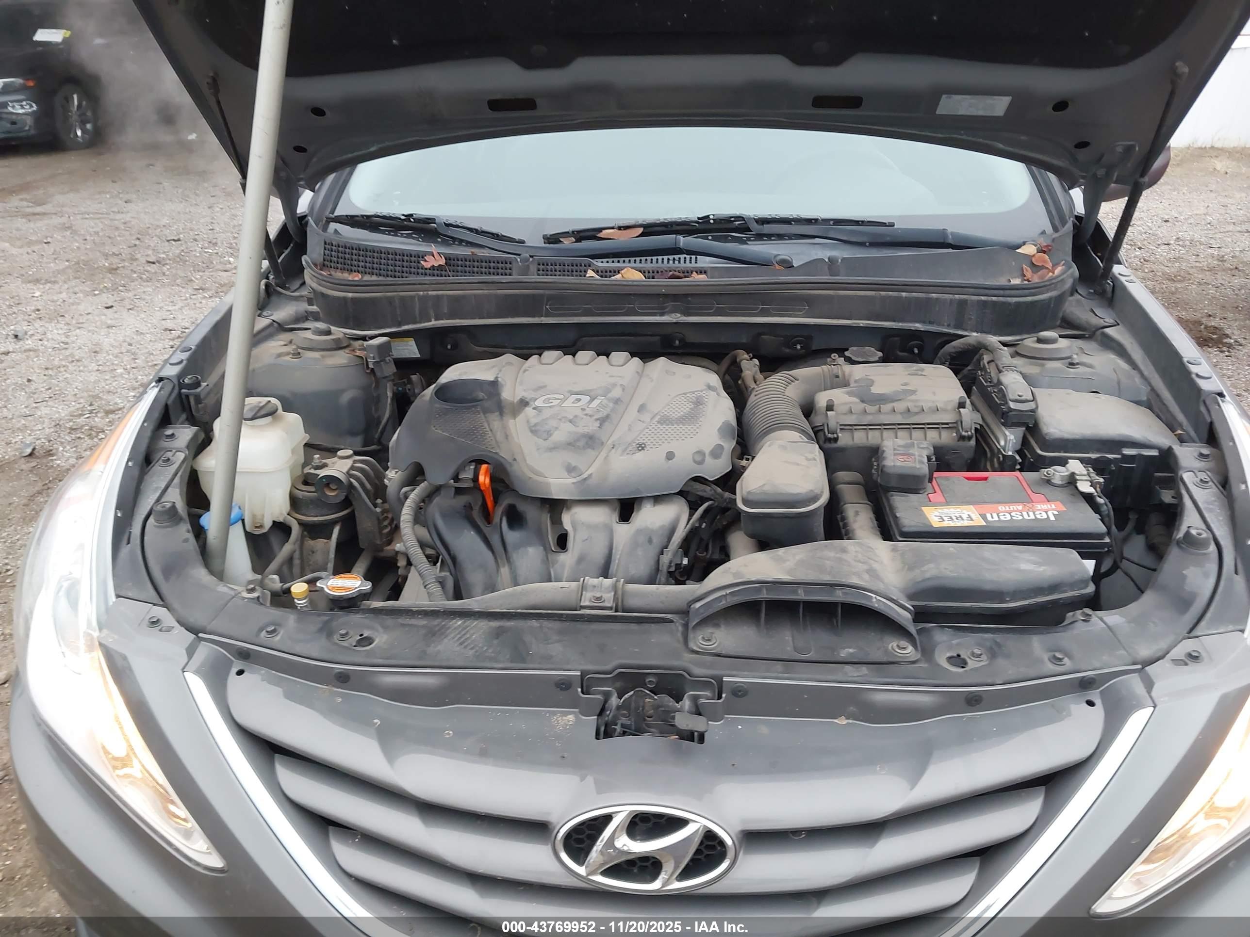 HYUNDAI SONATA image 6