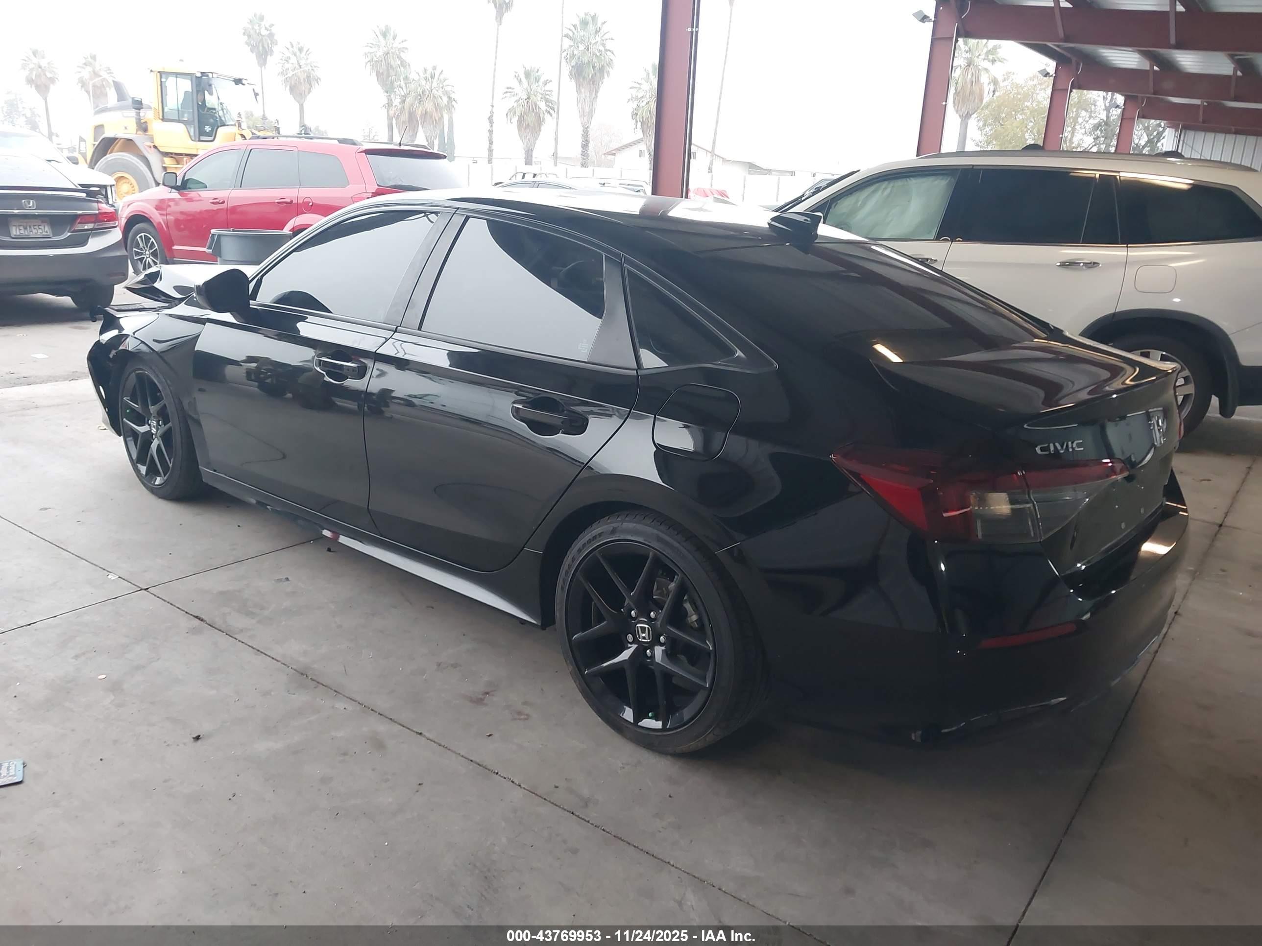 HONDA CIVIC image 3