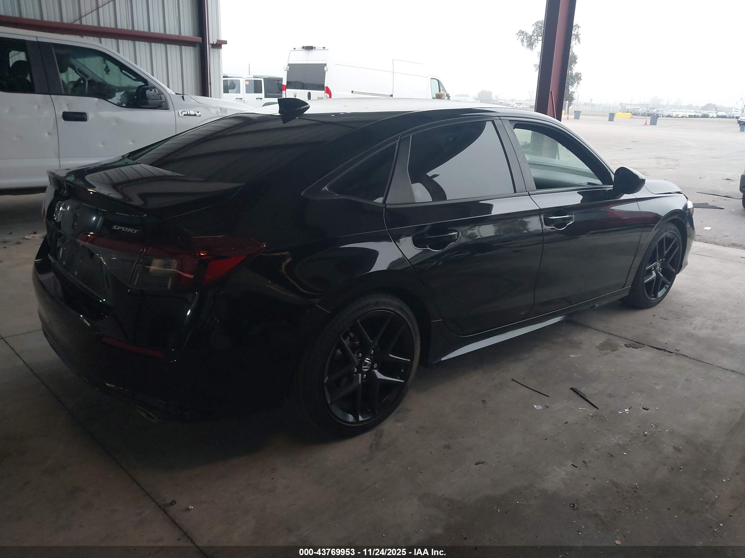HONDA CIVIC image 4