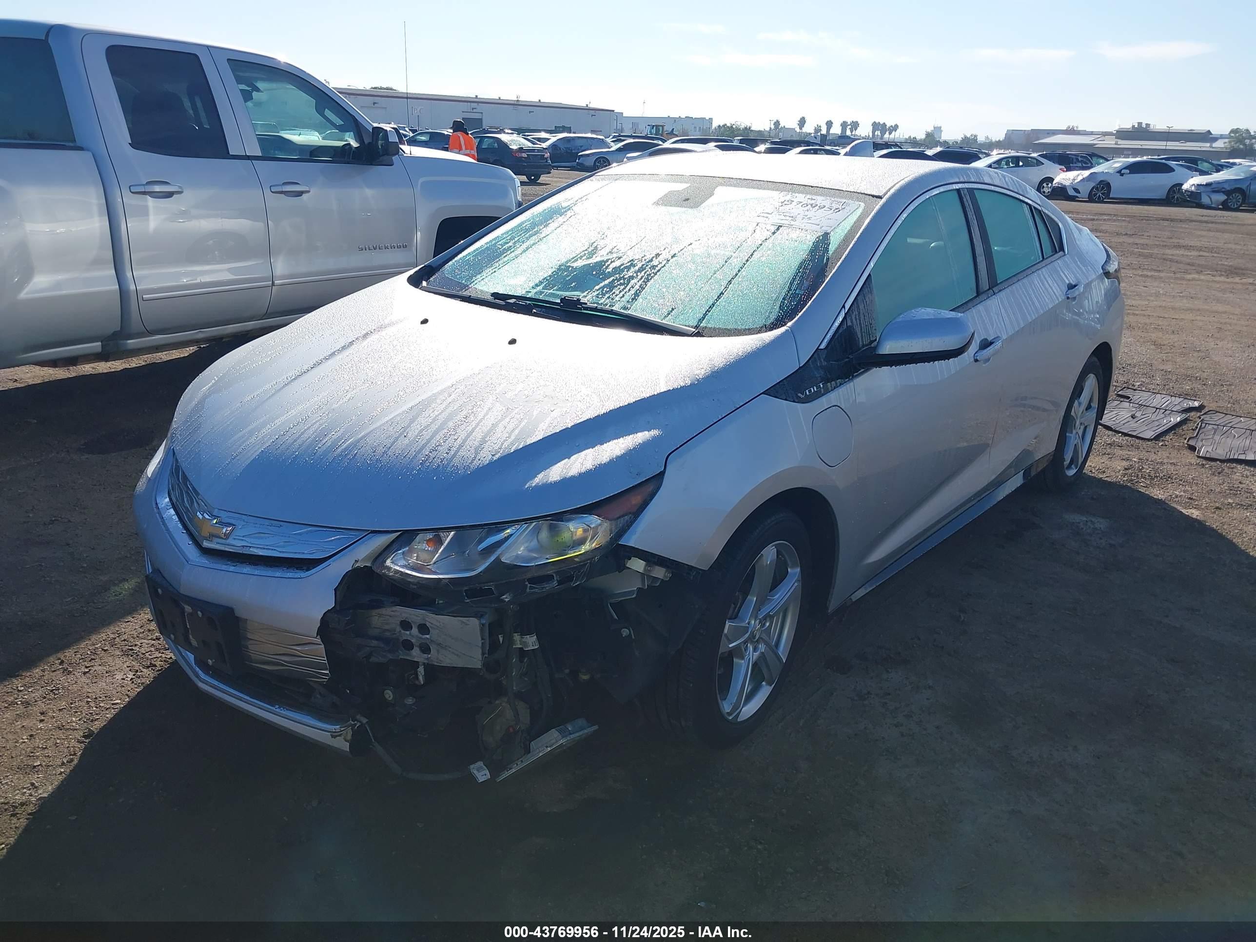 CHEVROLET VOLT image 2