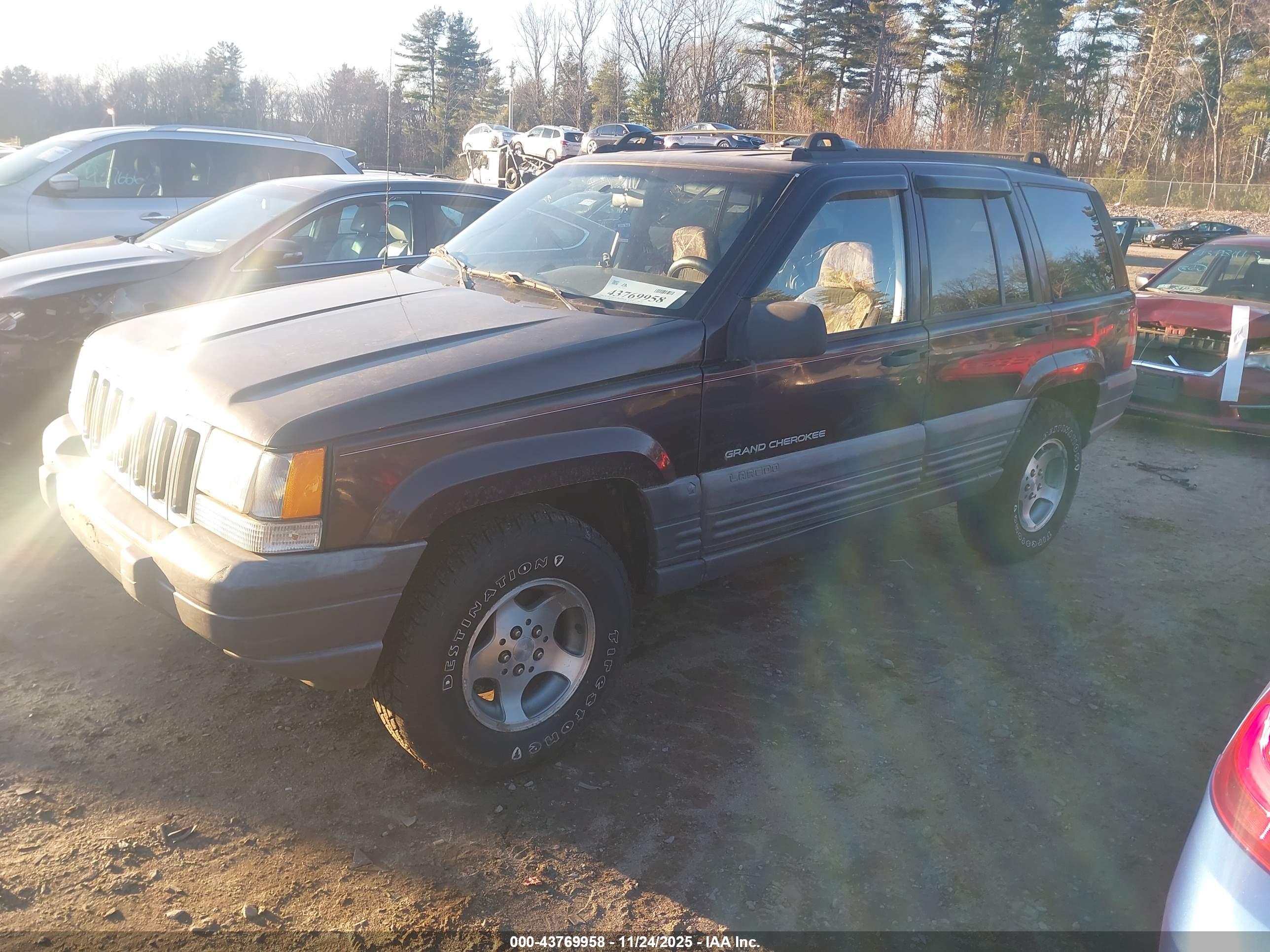 JEEP GRAND image 2